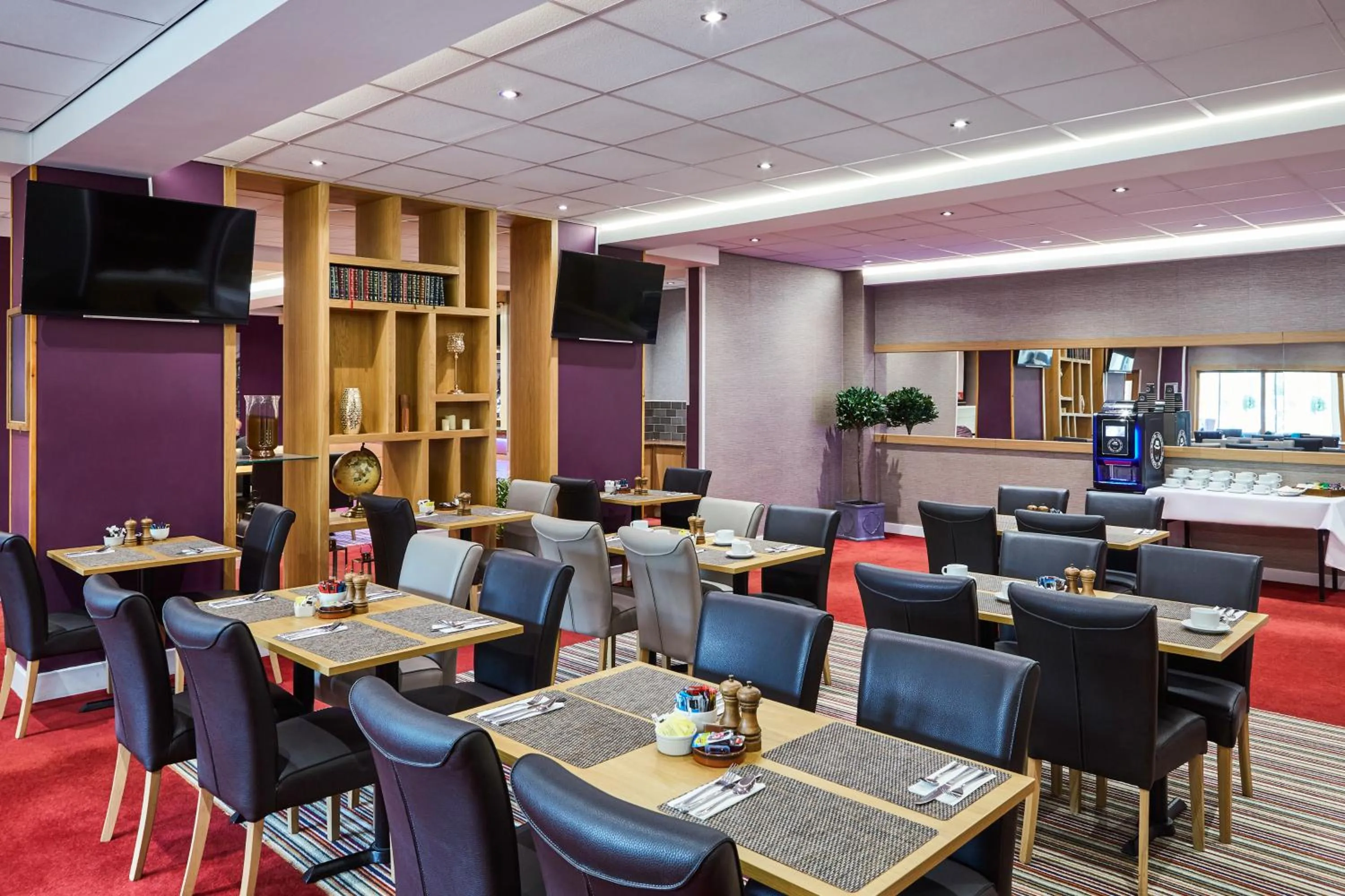 Restaurant/places to eat in Mercure St Helens