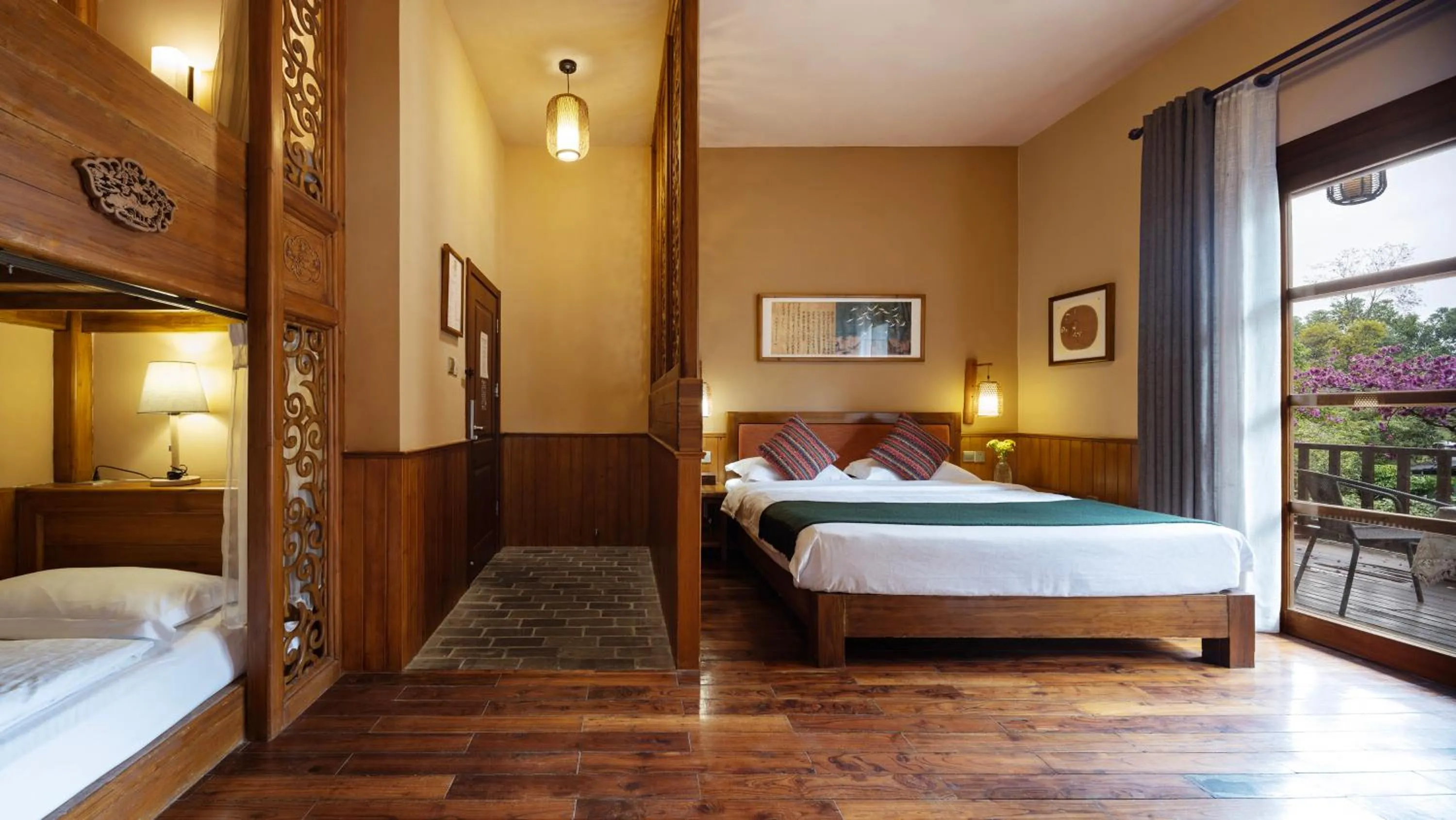 Balcony/Terrace, Bed in Moondance Boutique Resort