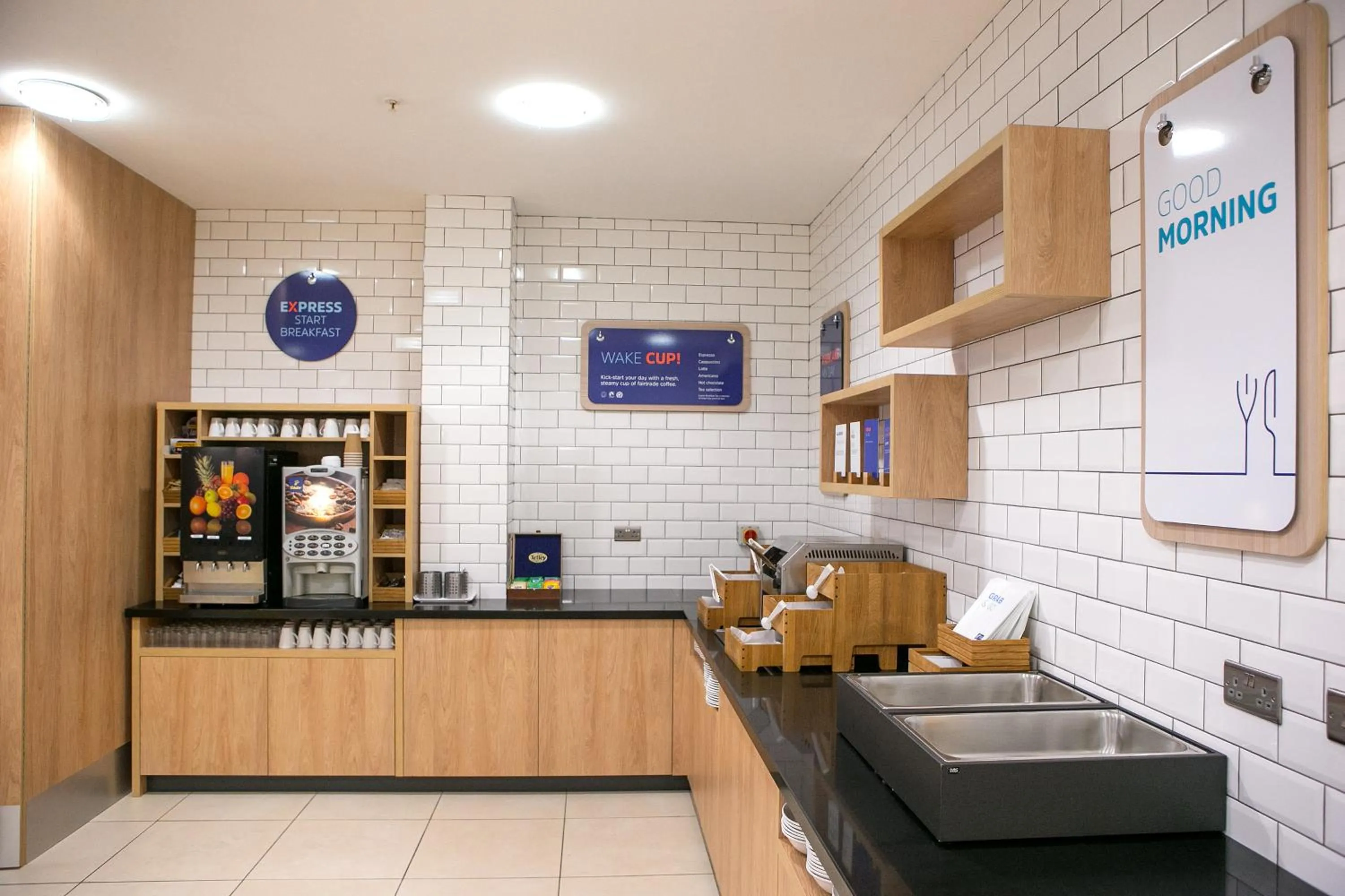 Breakfast in Holiday Inn Express Hull City Centre by IHG