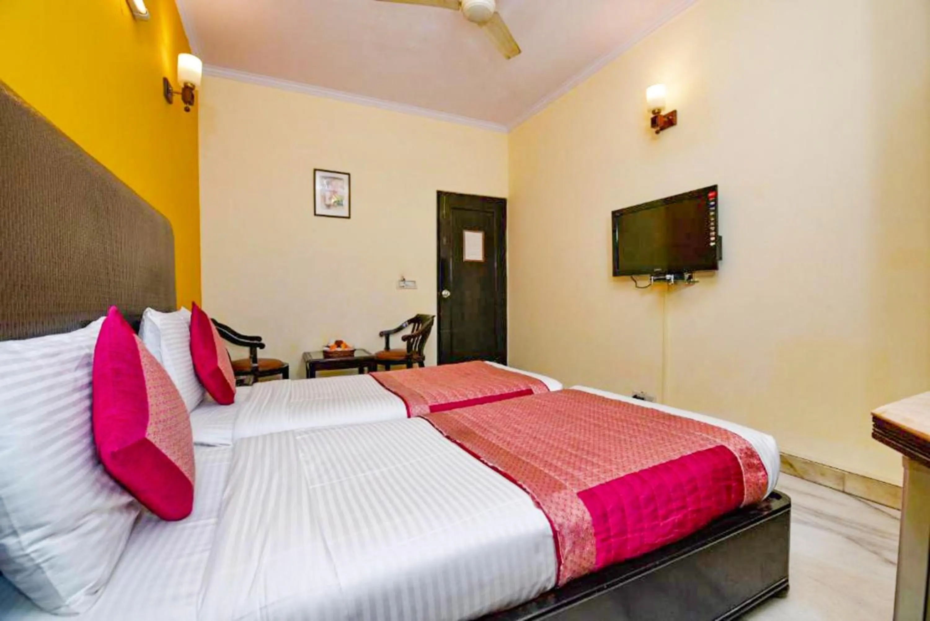 Bedroom, Bed in The Beaufort Inn