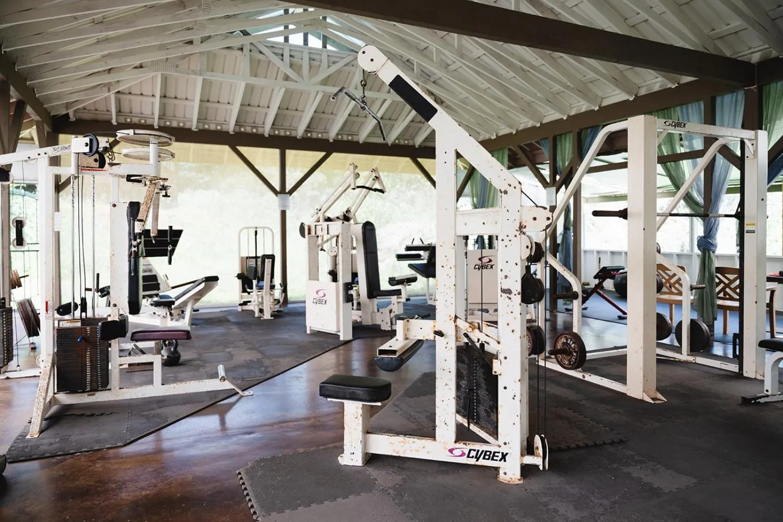 Fitness centre/facilities in Hawaiian Sanctuary Eco Retreat Center