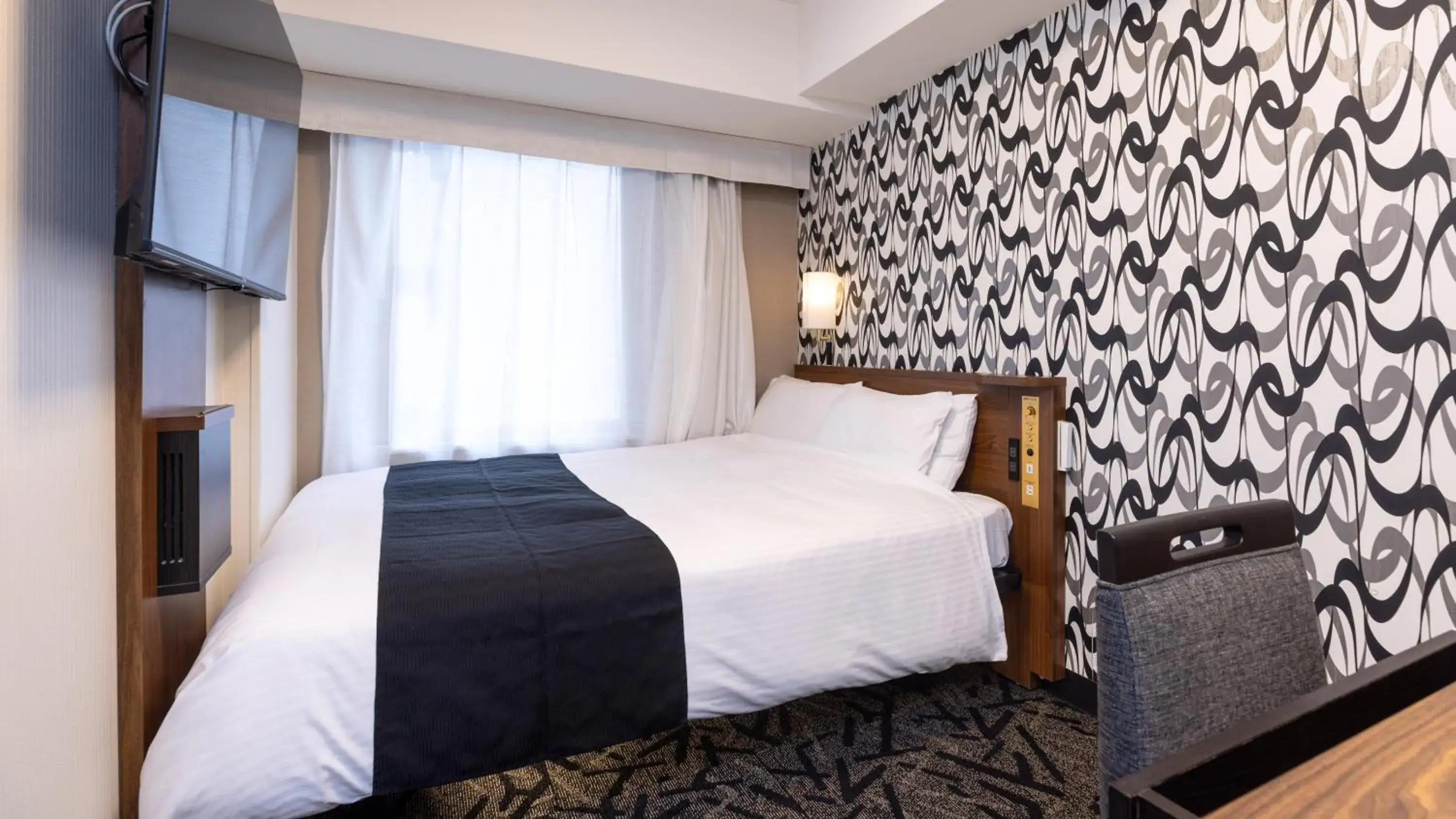 Double Room - Non-Smoking in APA Hotel Nihonbashi Hamacho Ekiminami Double Room - Non-Smoking in APA Hotel Nihonbashi Hamacho Ekiminami