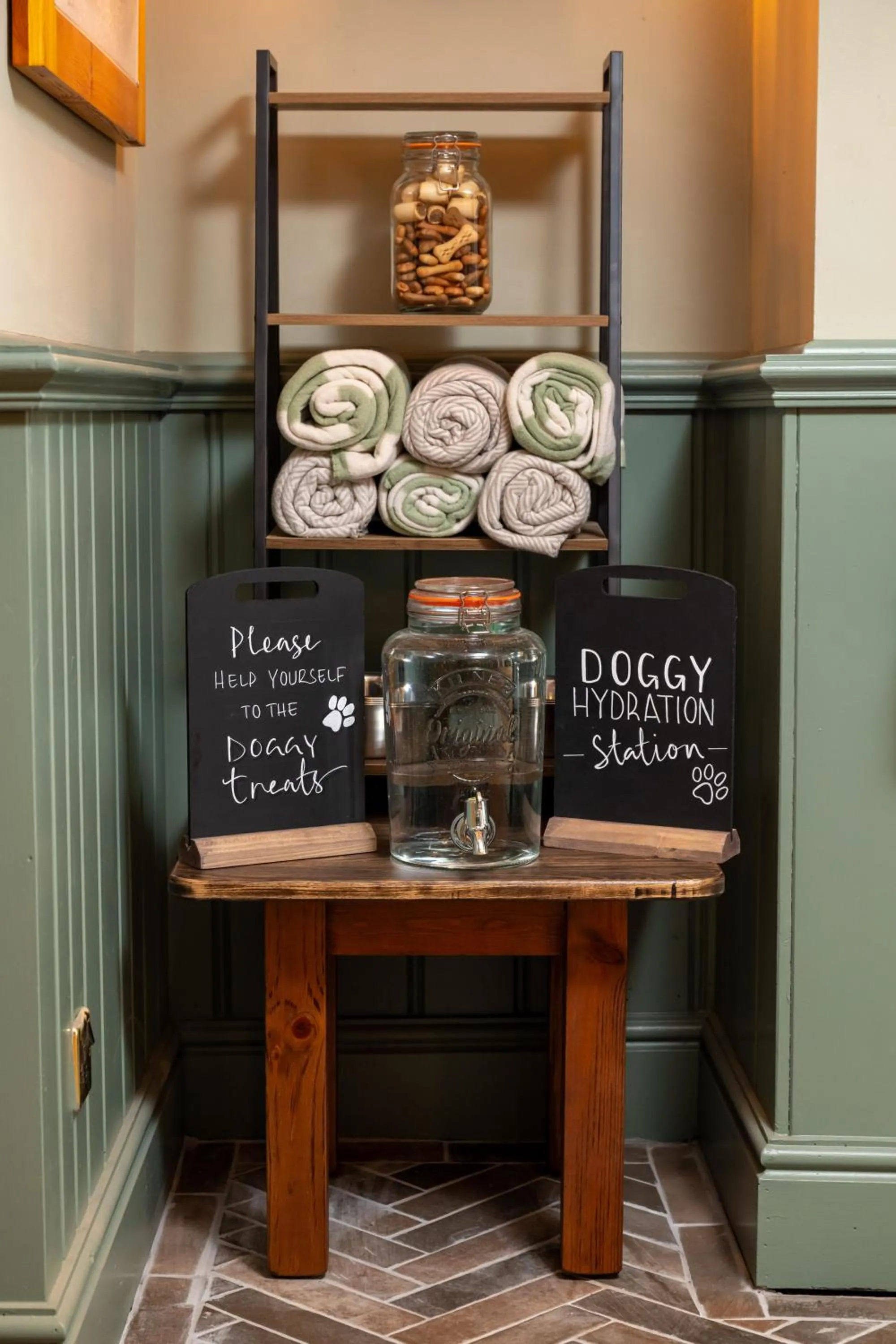 Decorative detail in Himley House by Chef & Brewer Collection