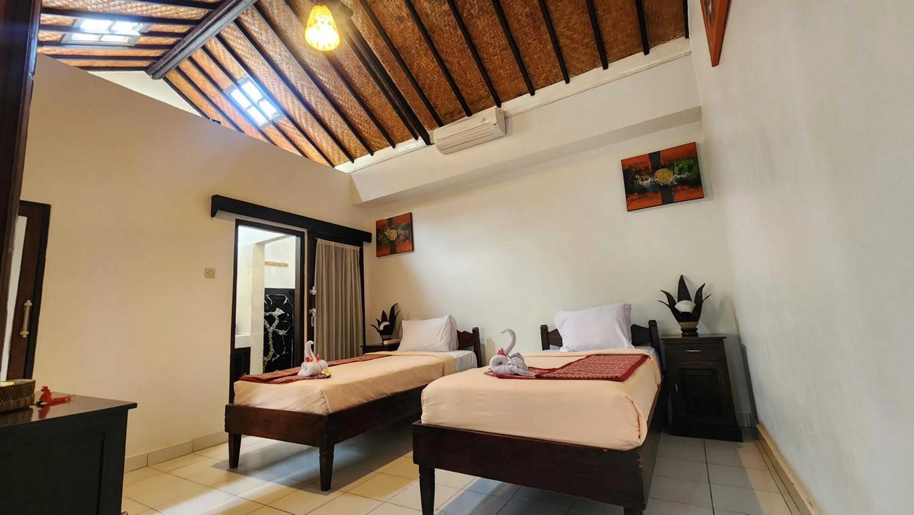 Bed in Suma Beach Hotel