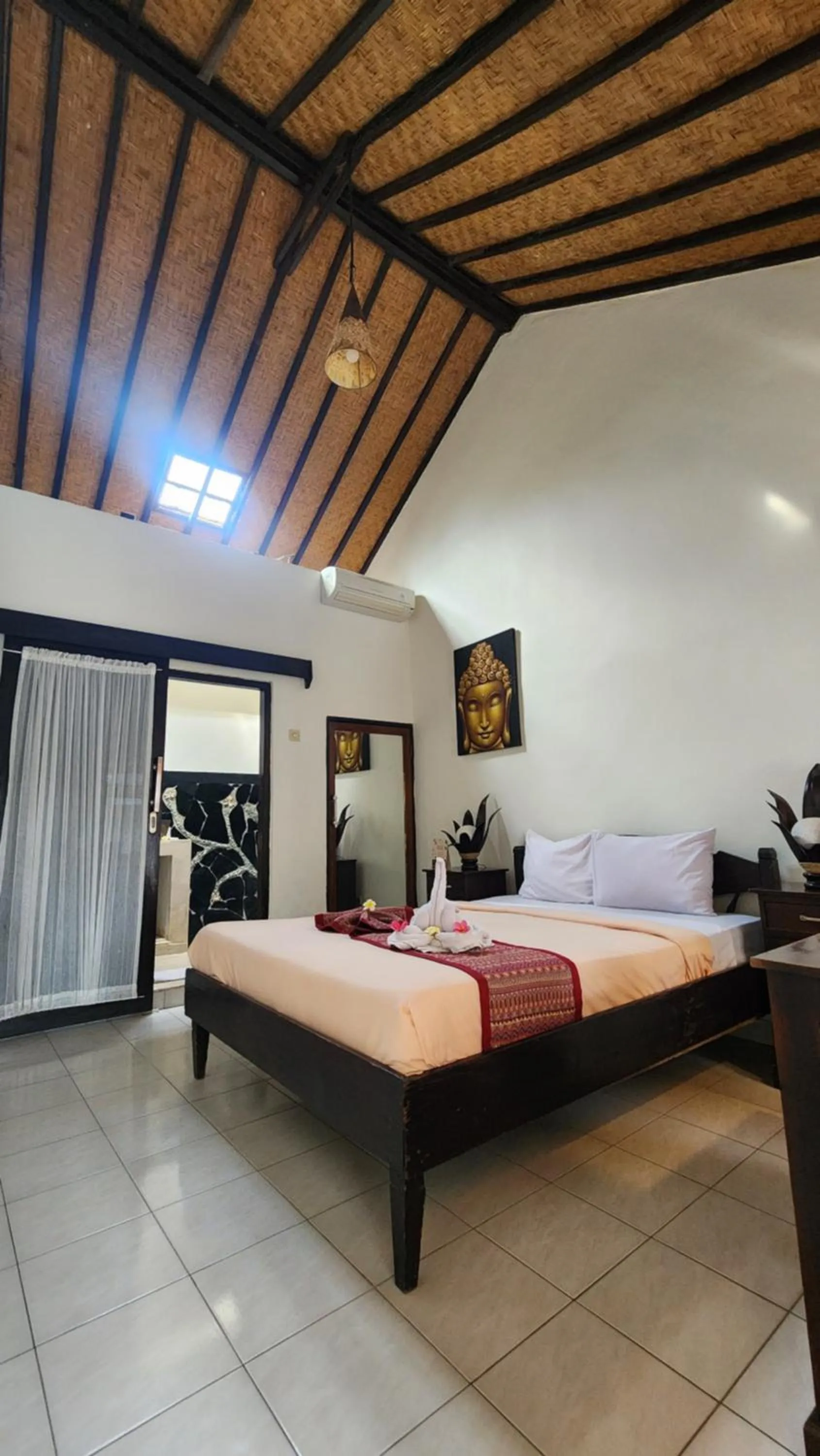 Bed in Suma Beach Hotel