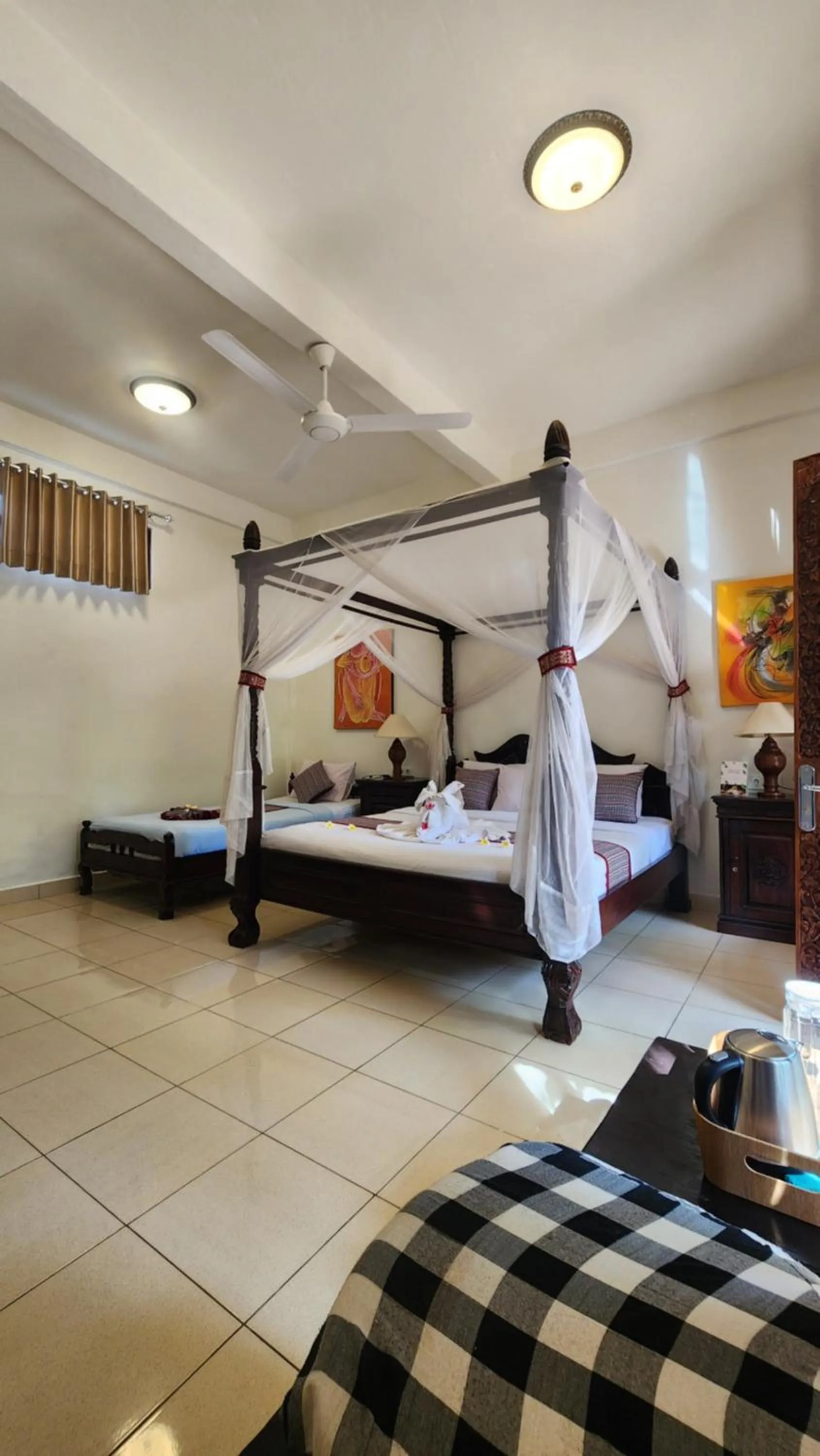 Bed in Suma Beach Hotel