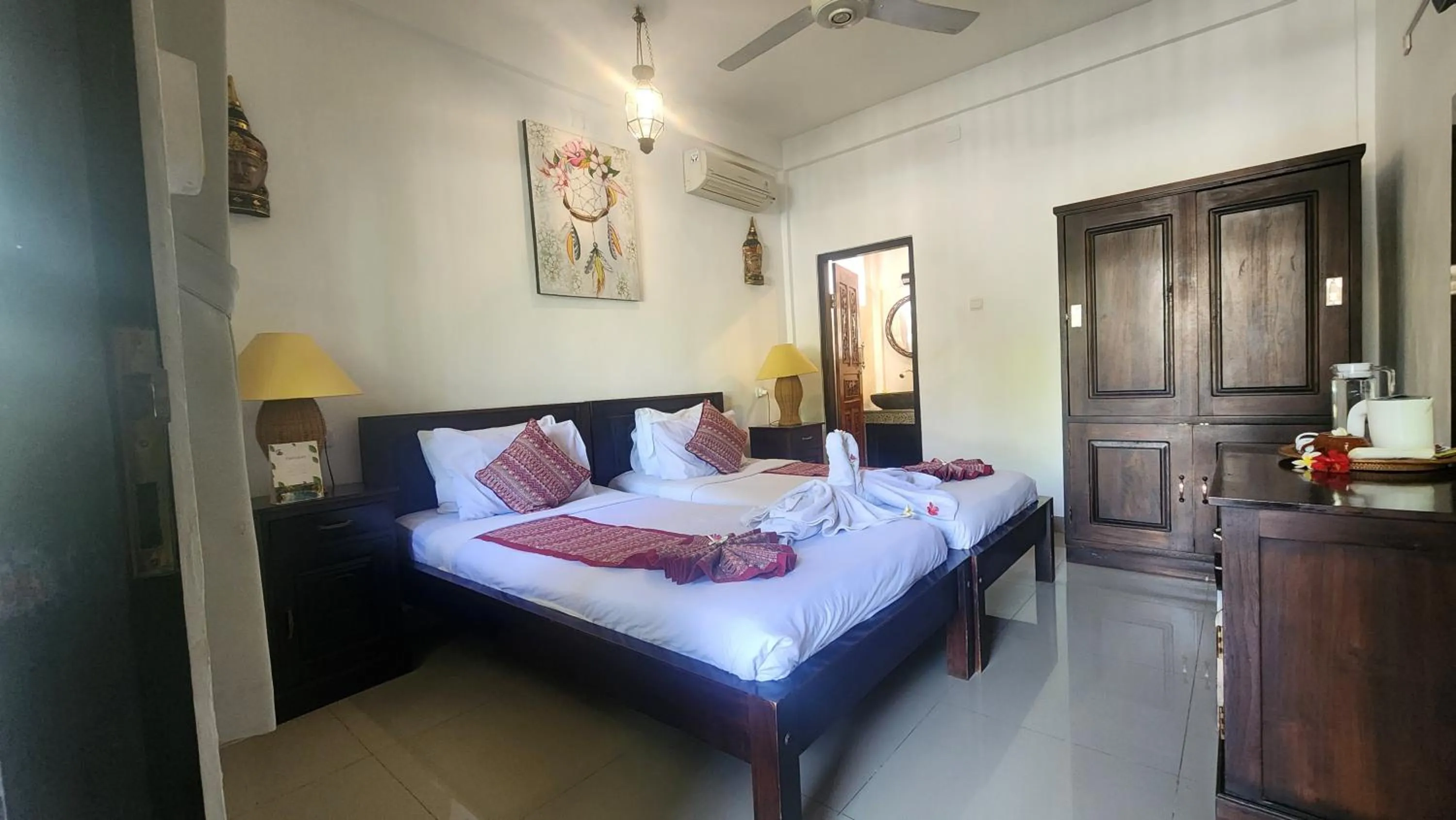 Bed in Suma Beach Hotel