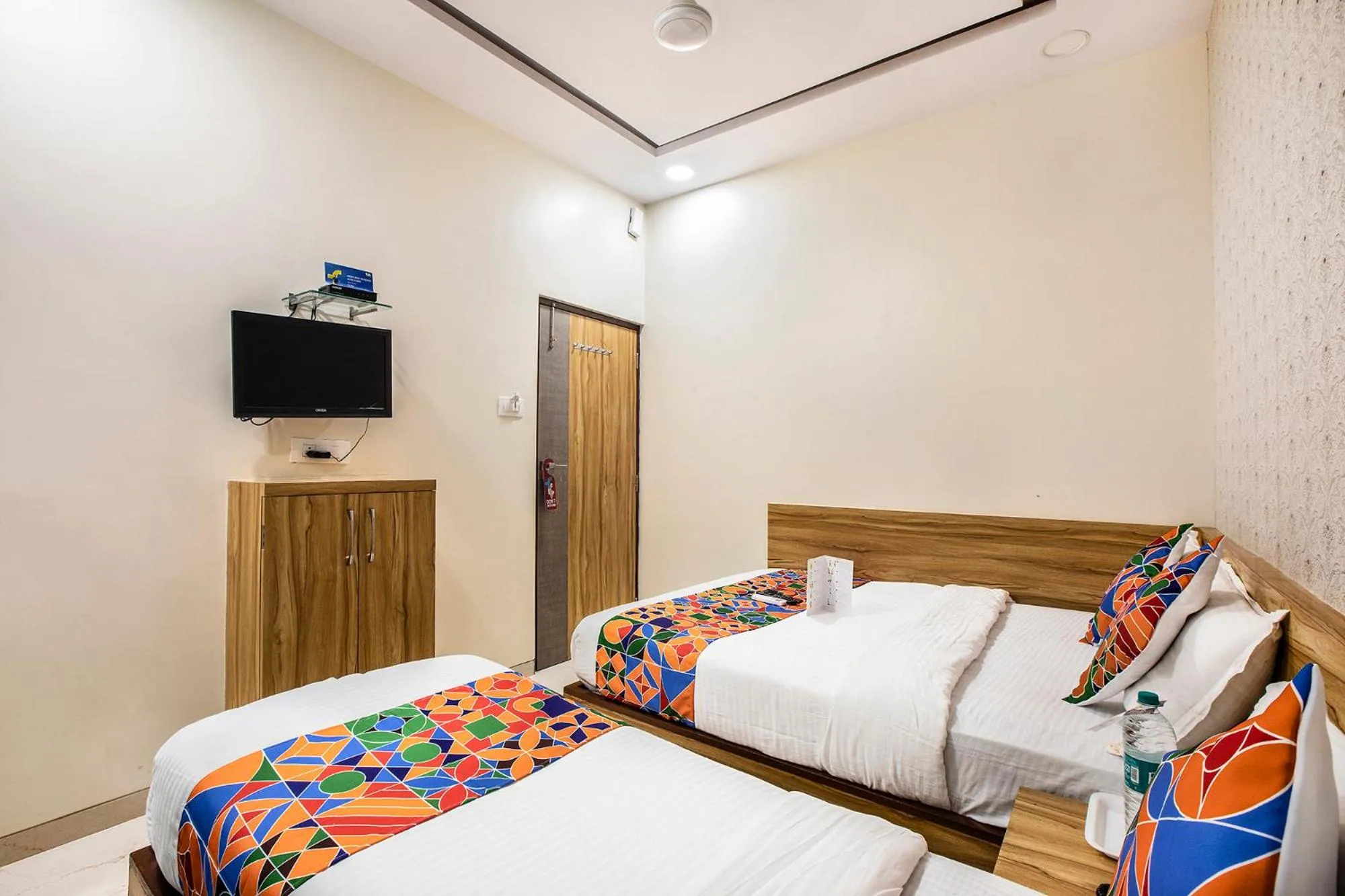 Bed in FabHotel Marol Metro