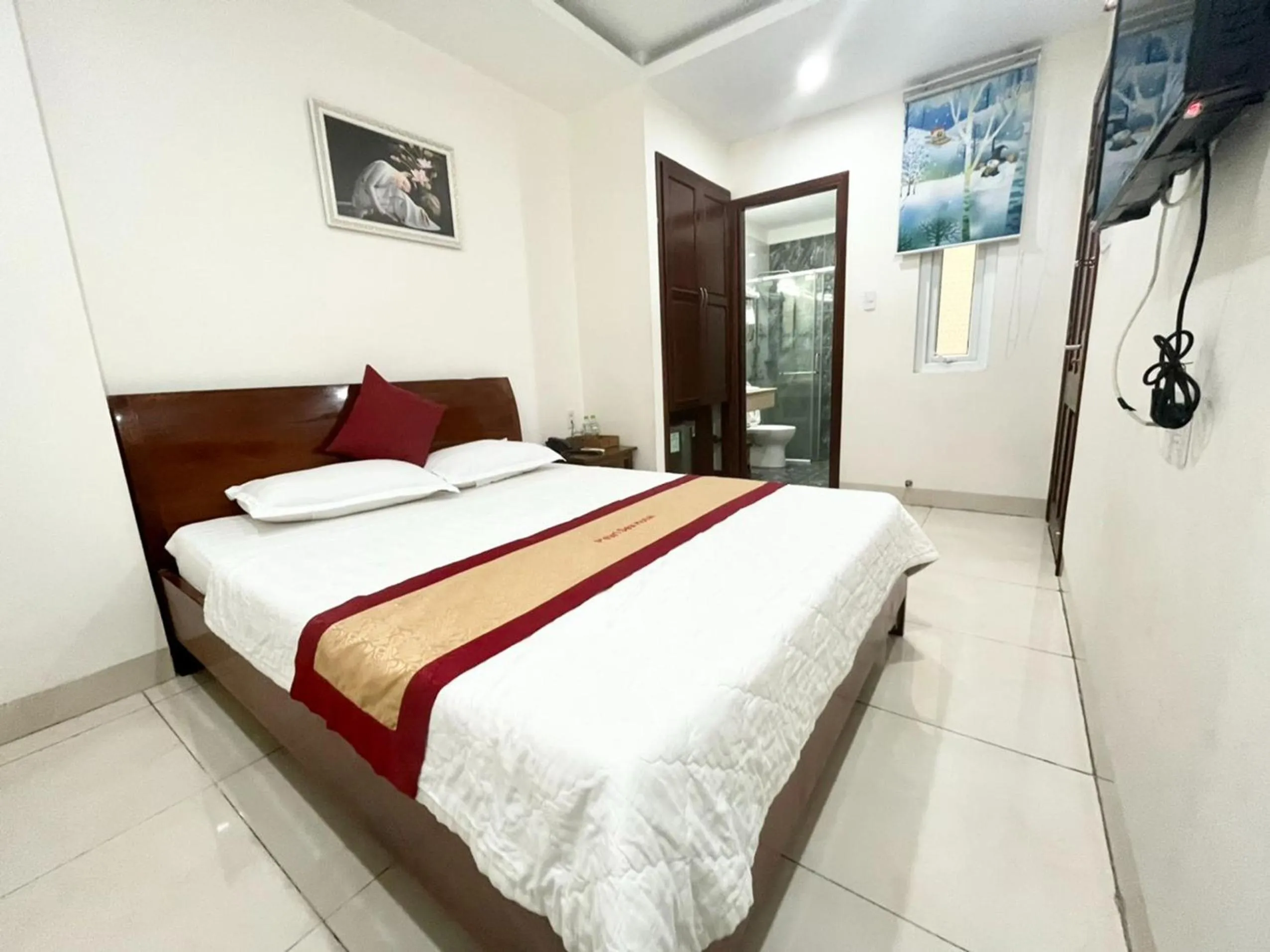 Bedroom, Bed in Biển Ngọc Hotel