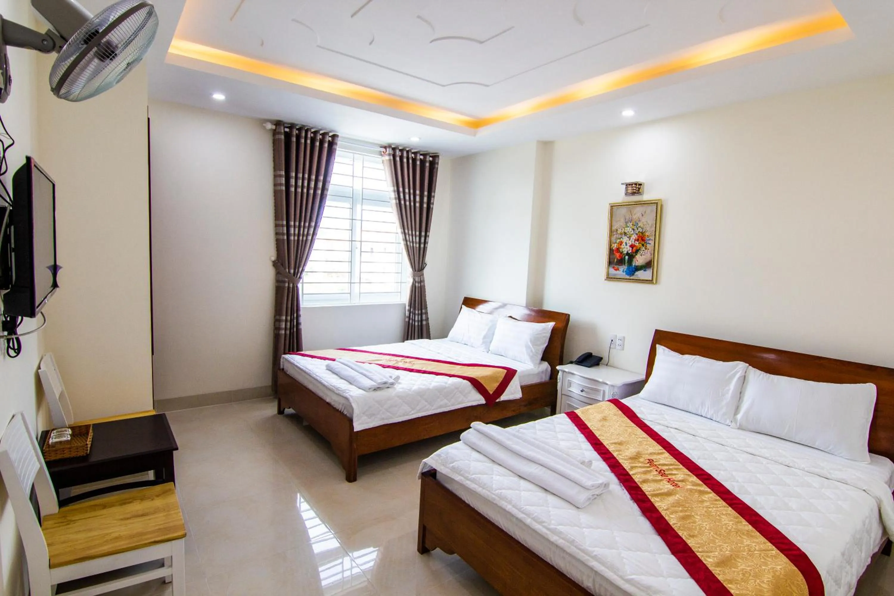 Bedroom, Bed in Biển Ngọc Hotel