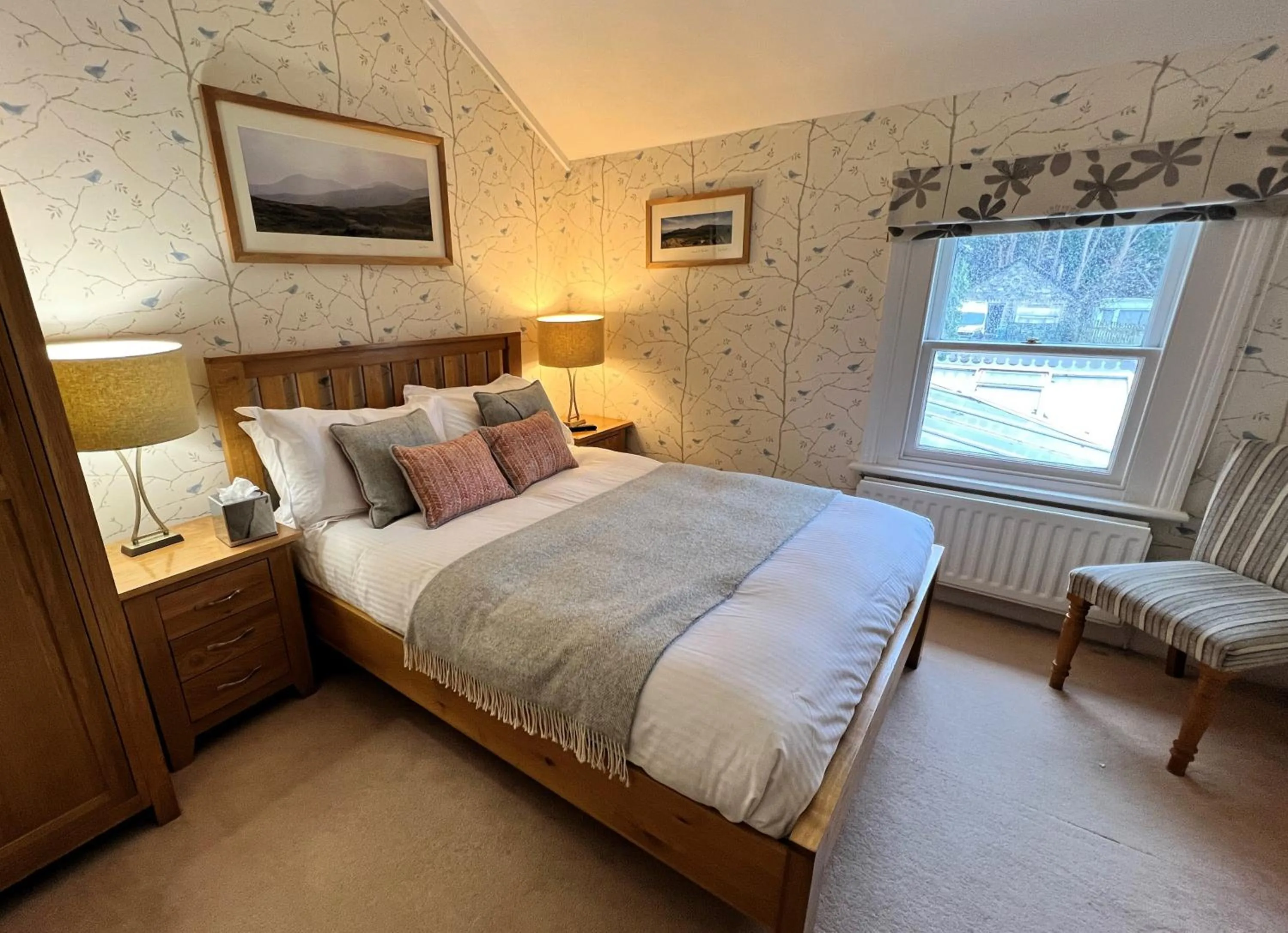 Bedroom, Bed in Ravenstone Lodge Country House Hotel
