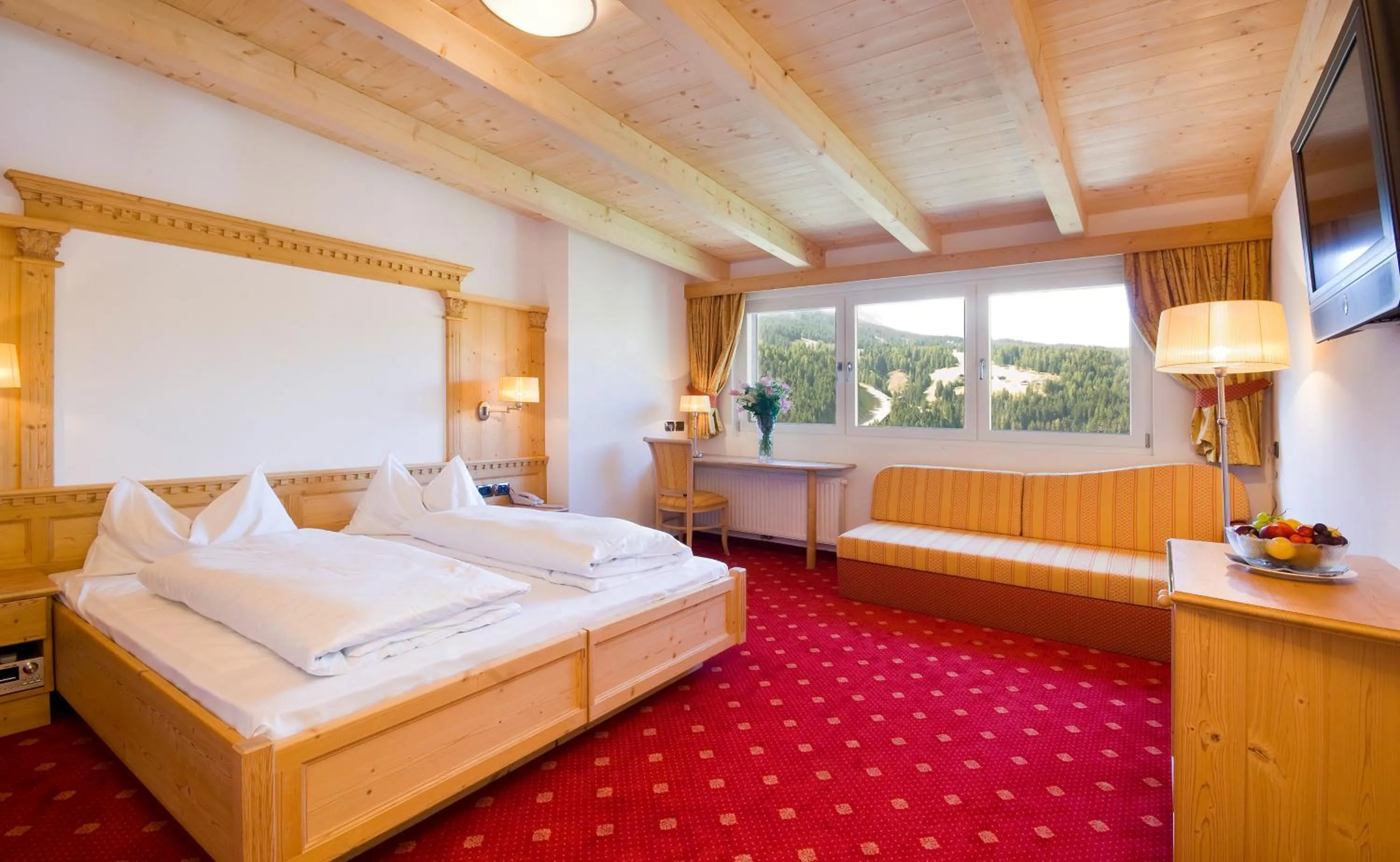 Photo of the whole room, Bed in Kristiania Small Dolomites Hotel