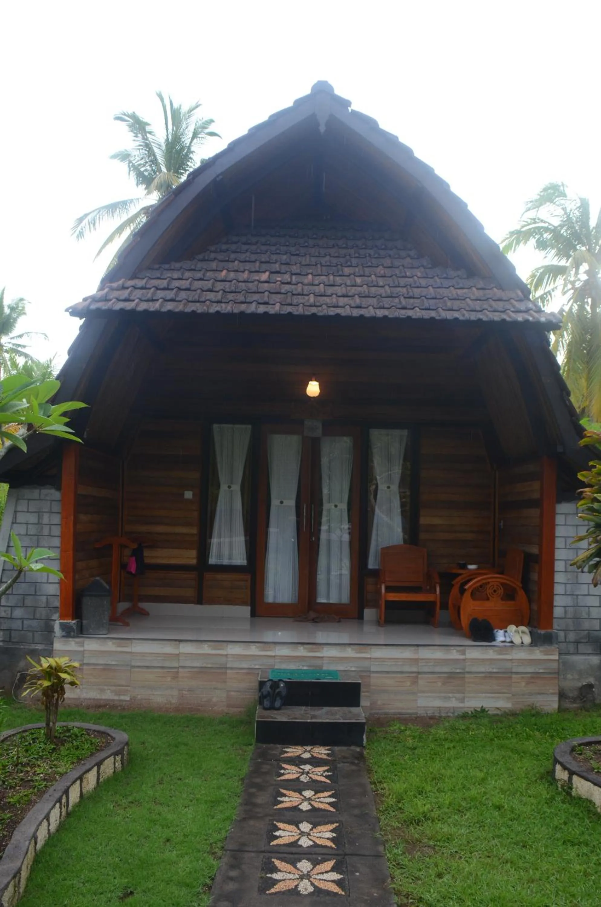Mamaras Guest House
