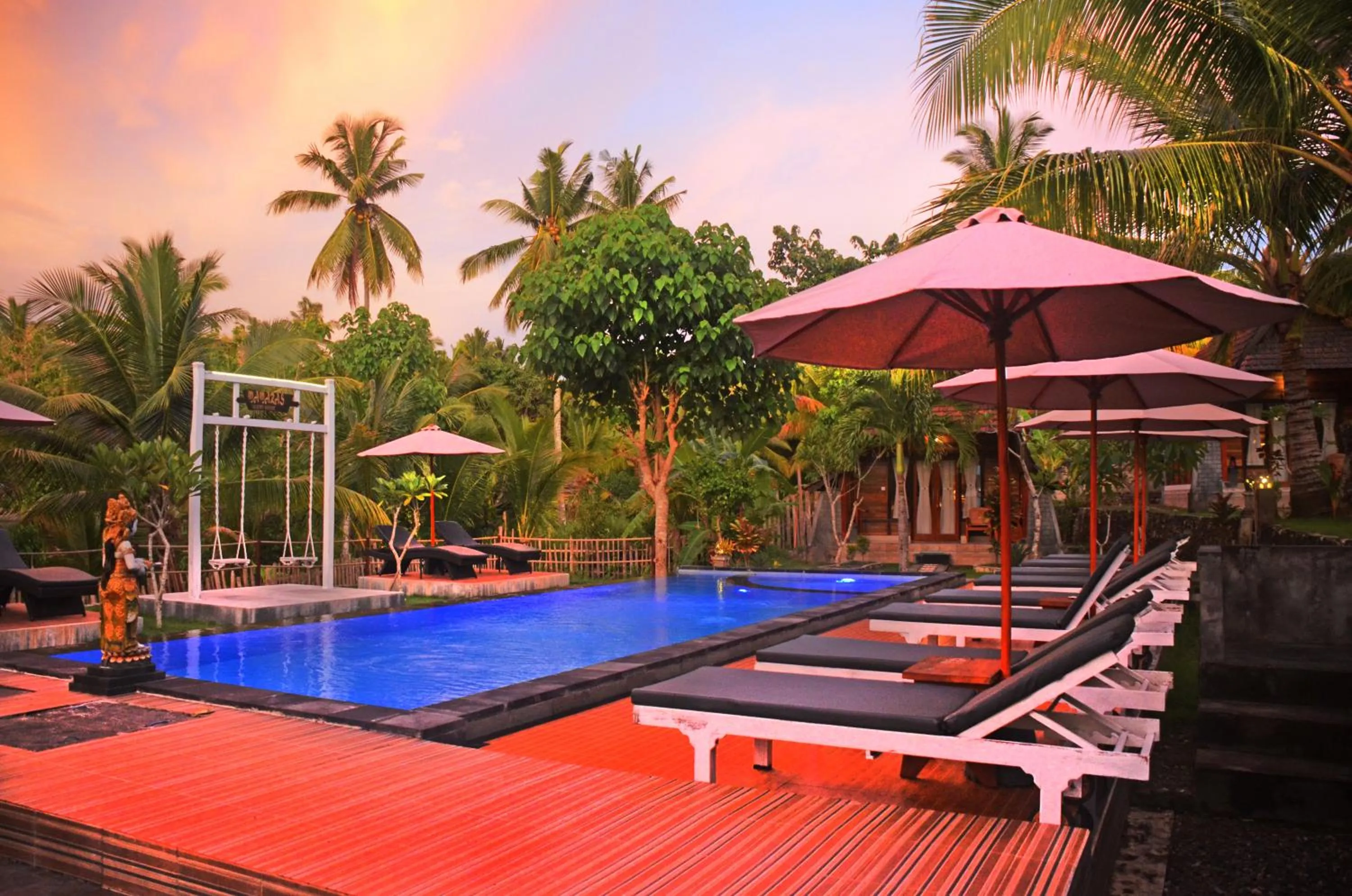 Swimming pool in Mamaras Guest House