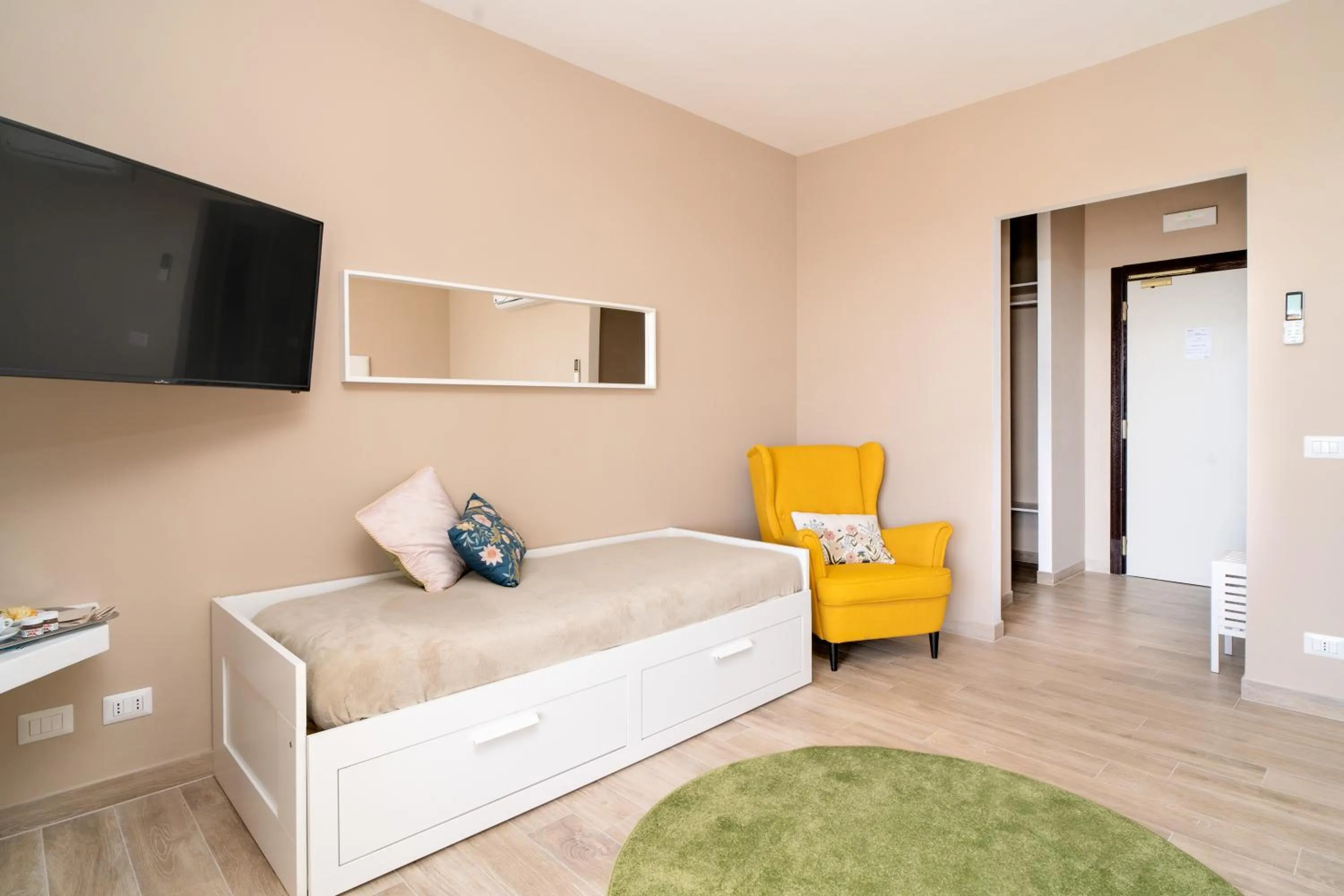 TV and multimedia in Smy Civico Zero