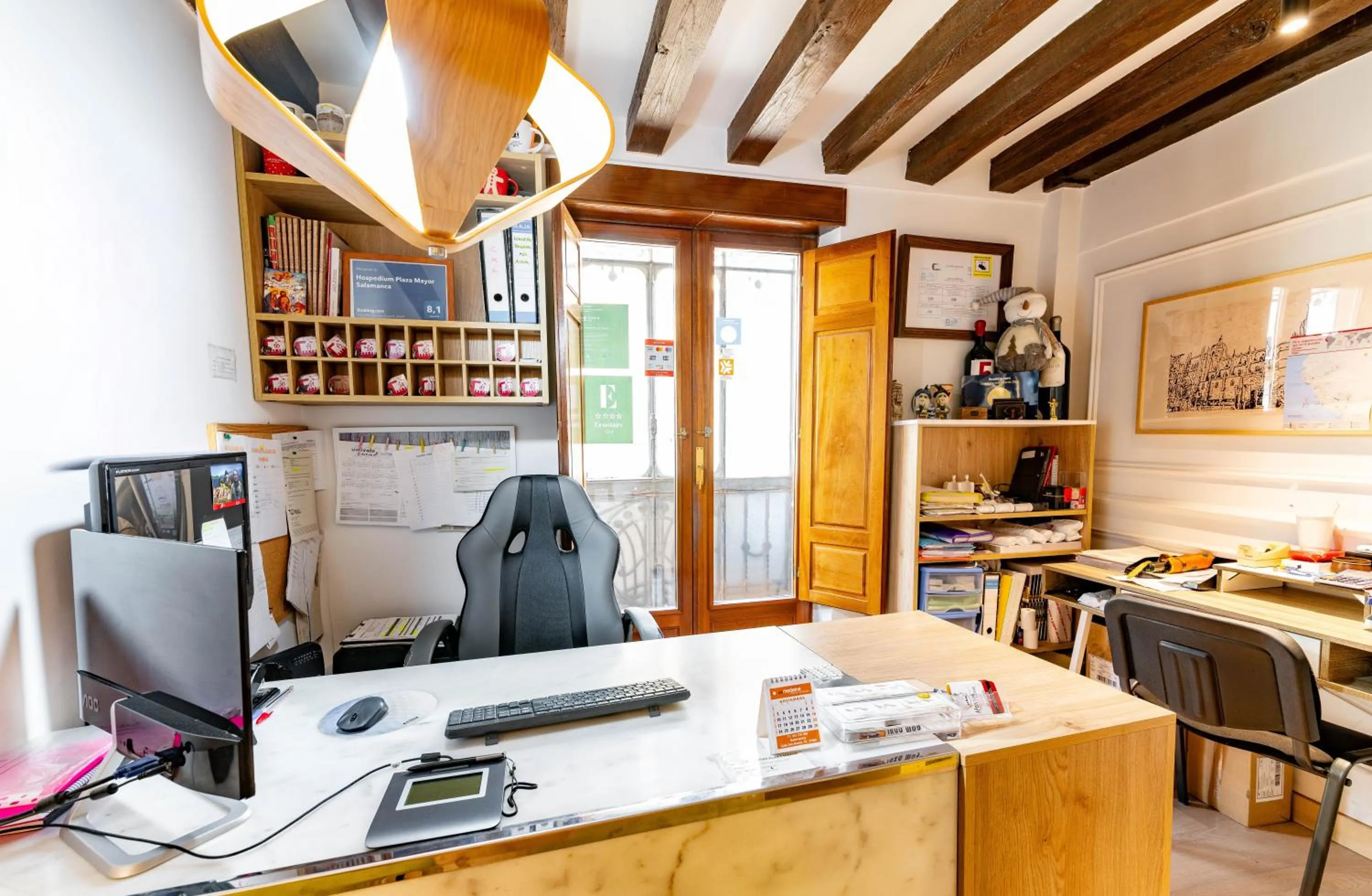 Lobby or reception in Hospedium Plaza Mayor Salamanca