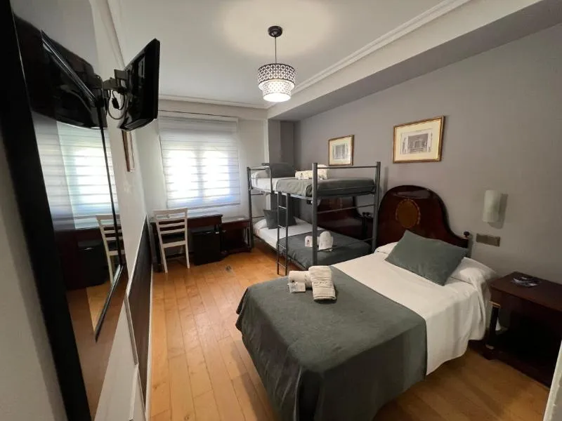 Bedroom, Bed in Hospedium Plaza Mayor Salamanca