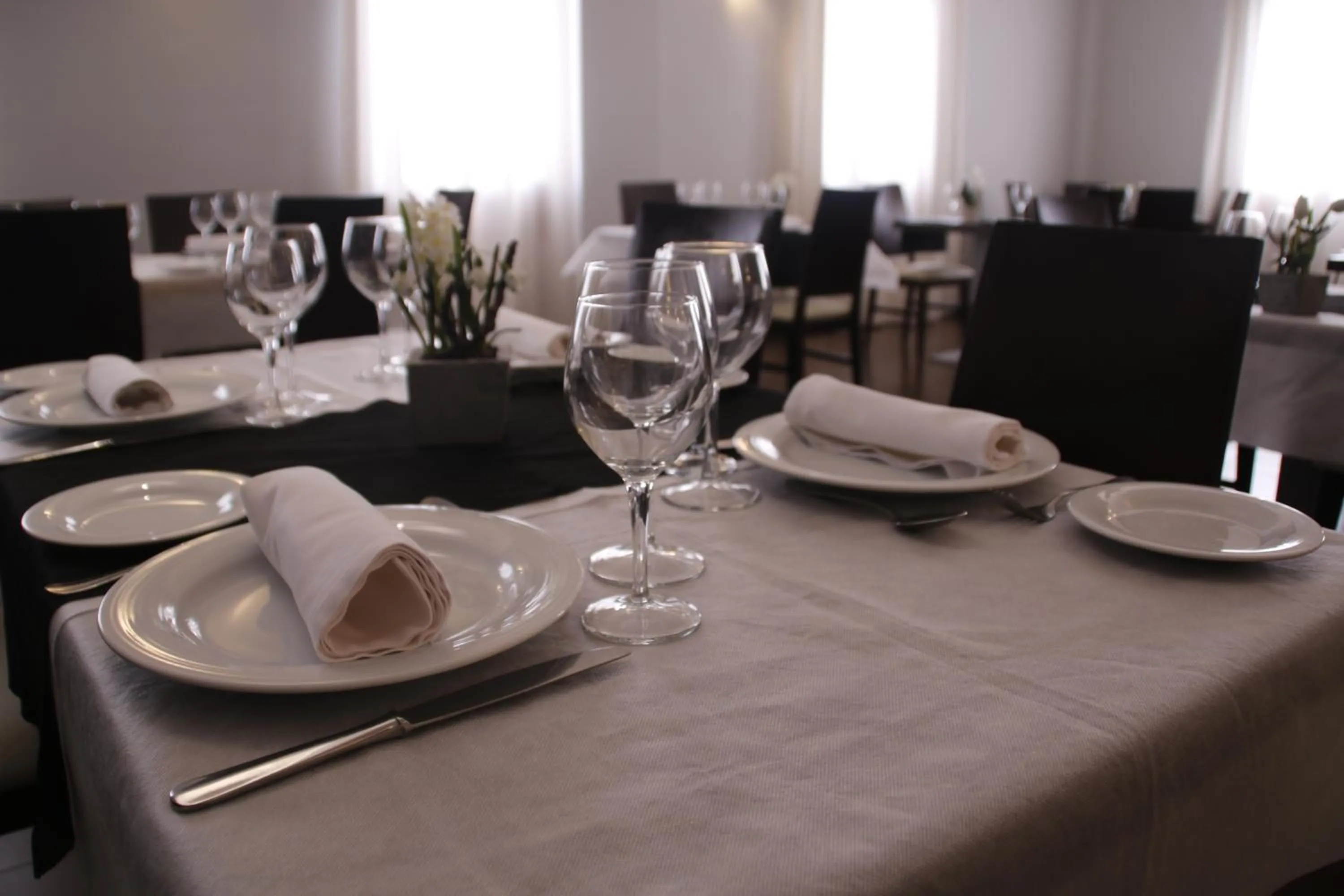 Restaurant/places to eat in Hotel Rural Arroyo la Plata by Bossh Hotels
