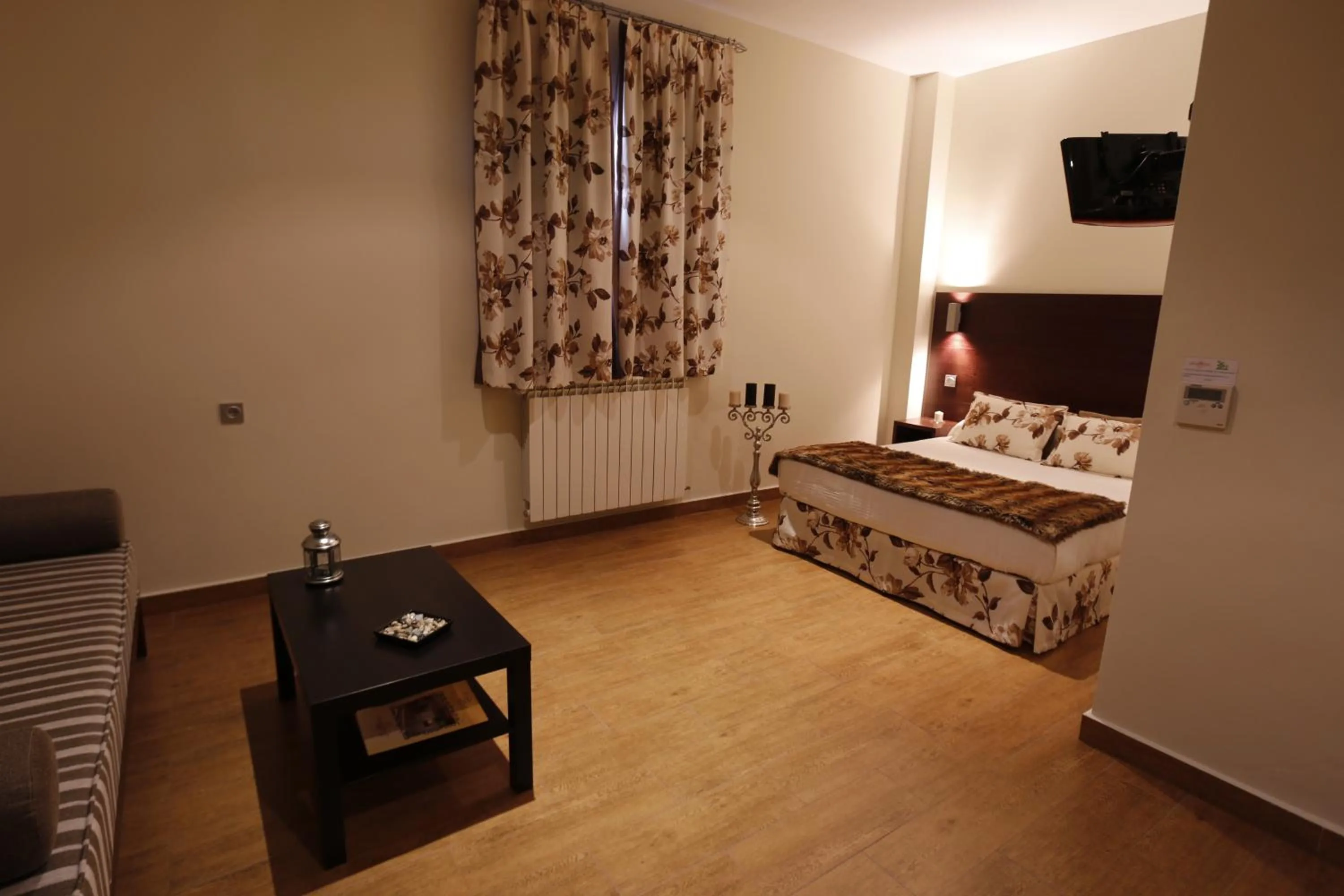 Bed in Hotel Rural Arroyo la Plata by Bossh Hotels
