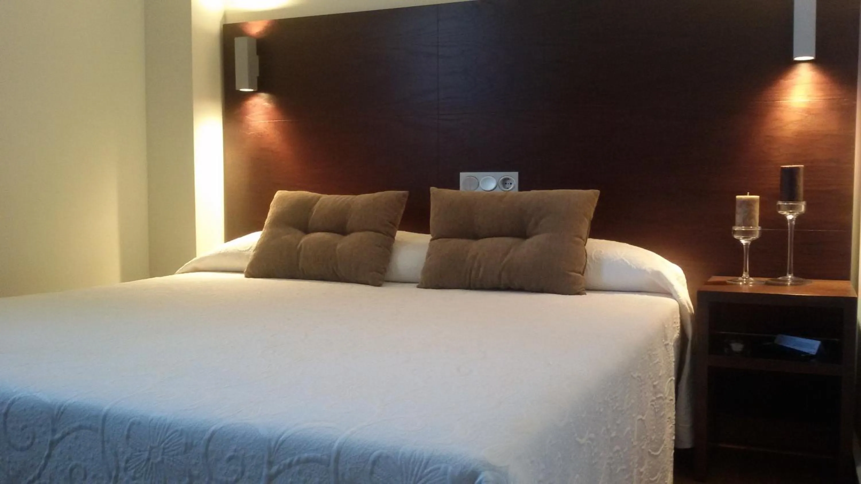Bed in Hotel Rural Arroyo la Plata by Bossh Hotels