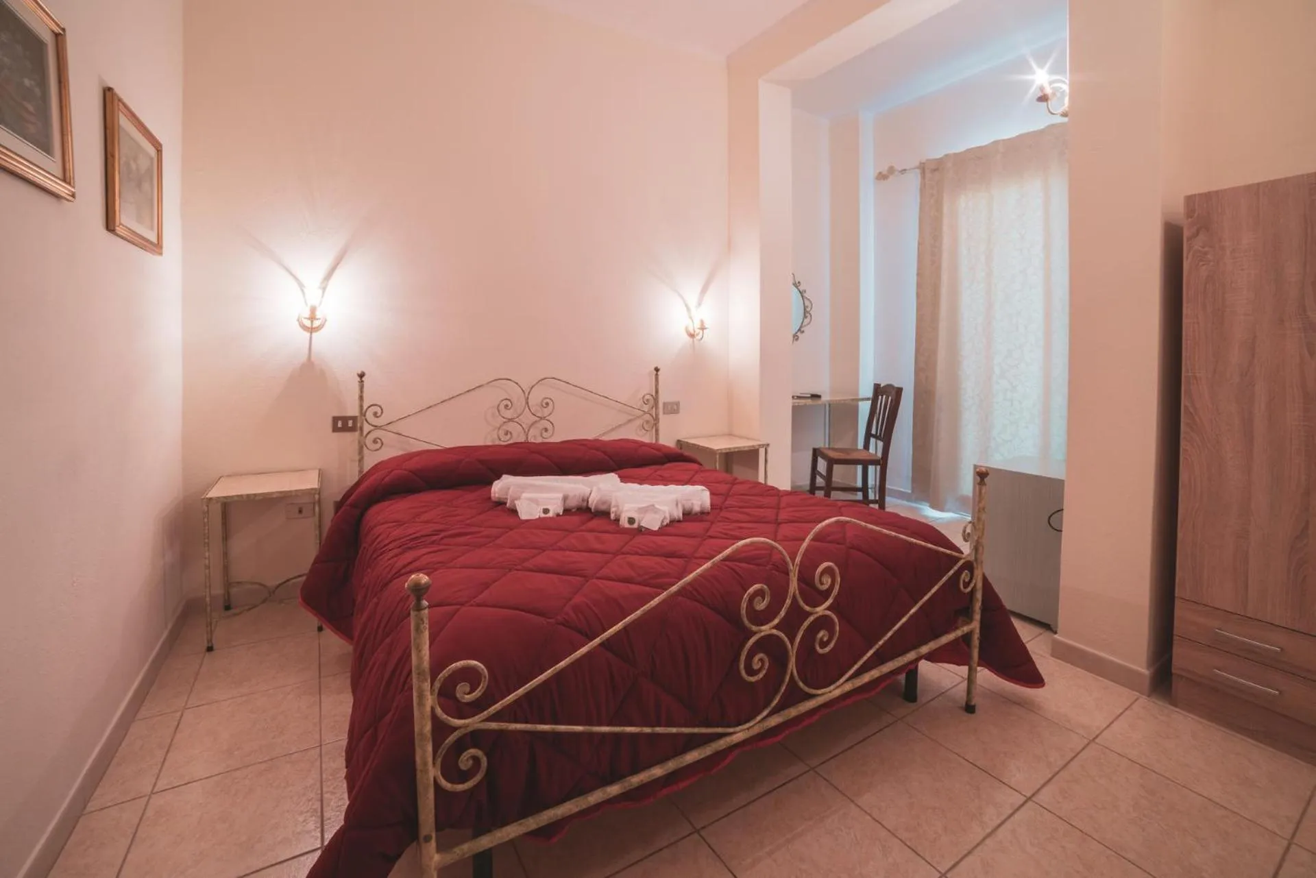 Bed in Villa Alberta Hotel