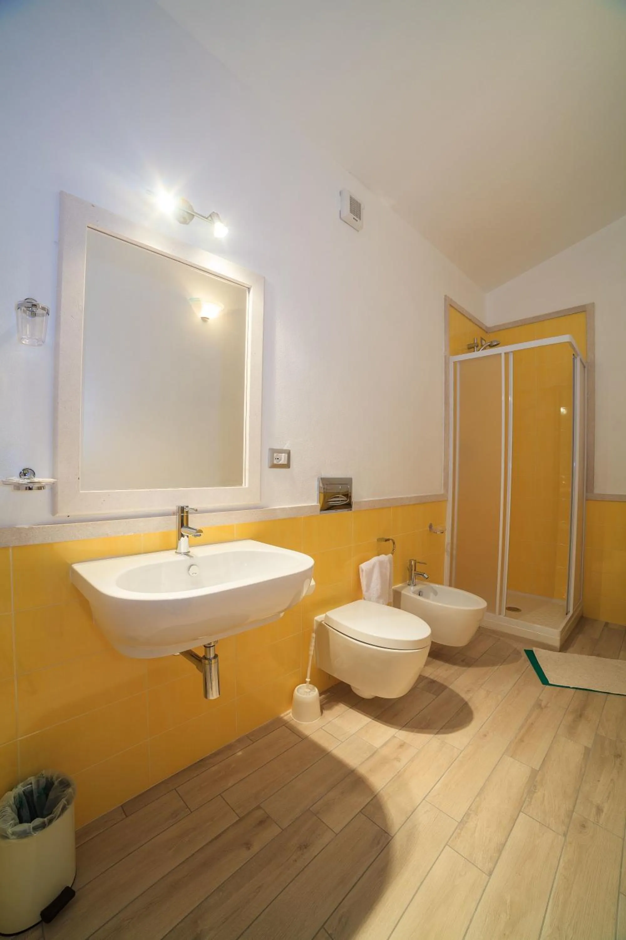 Bathroom in Villa Alberta Hotel