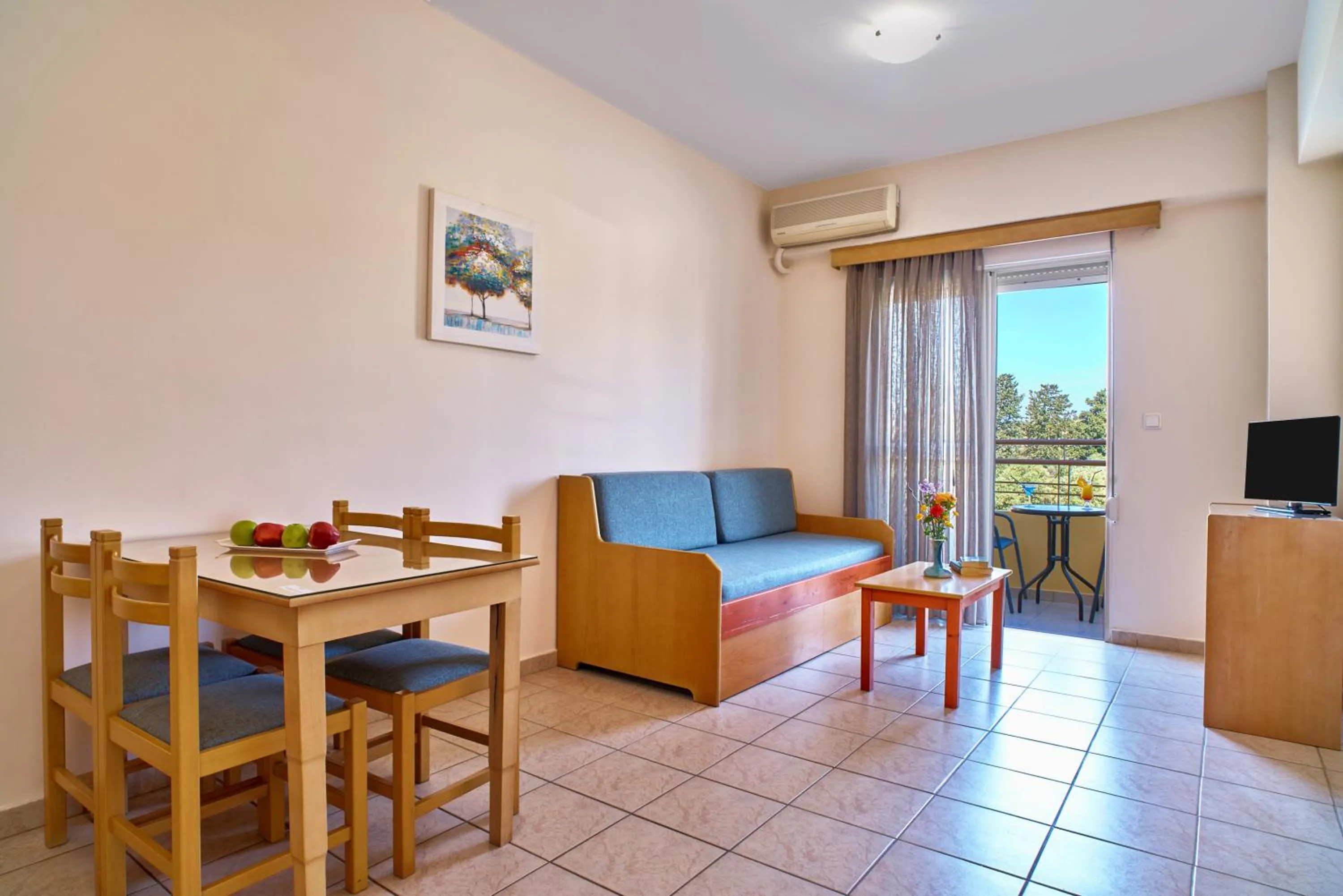 Seating area in Veronica Hotel