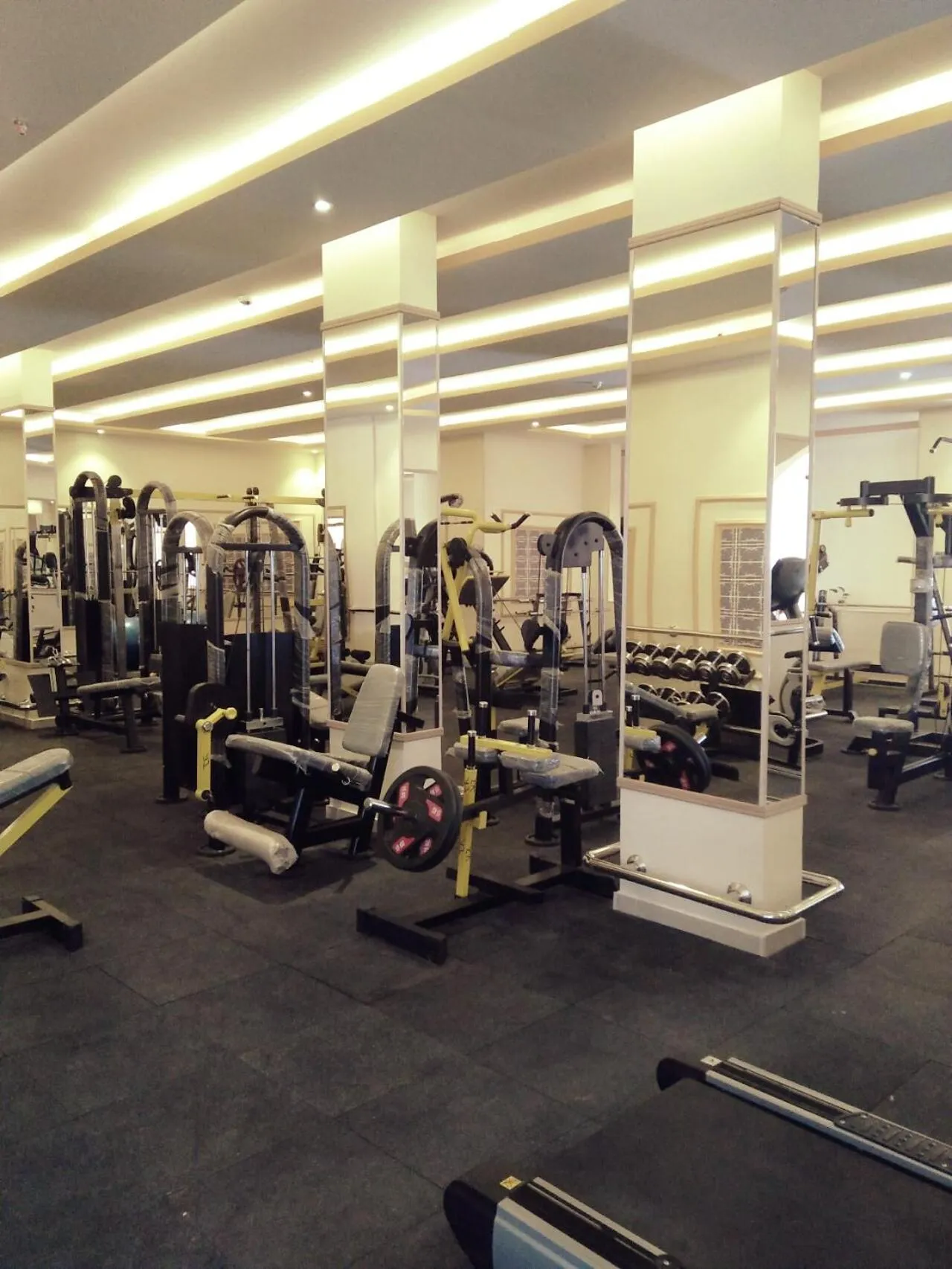 Property building in Golden Dune Hotel Turaif