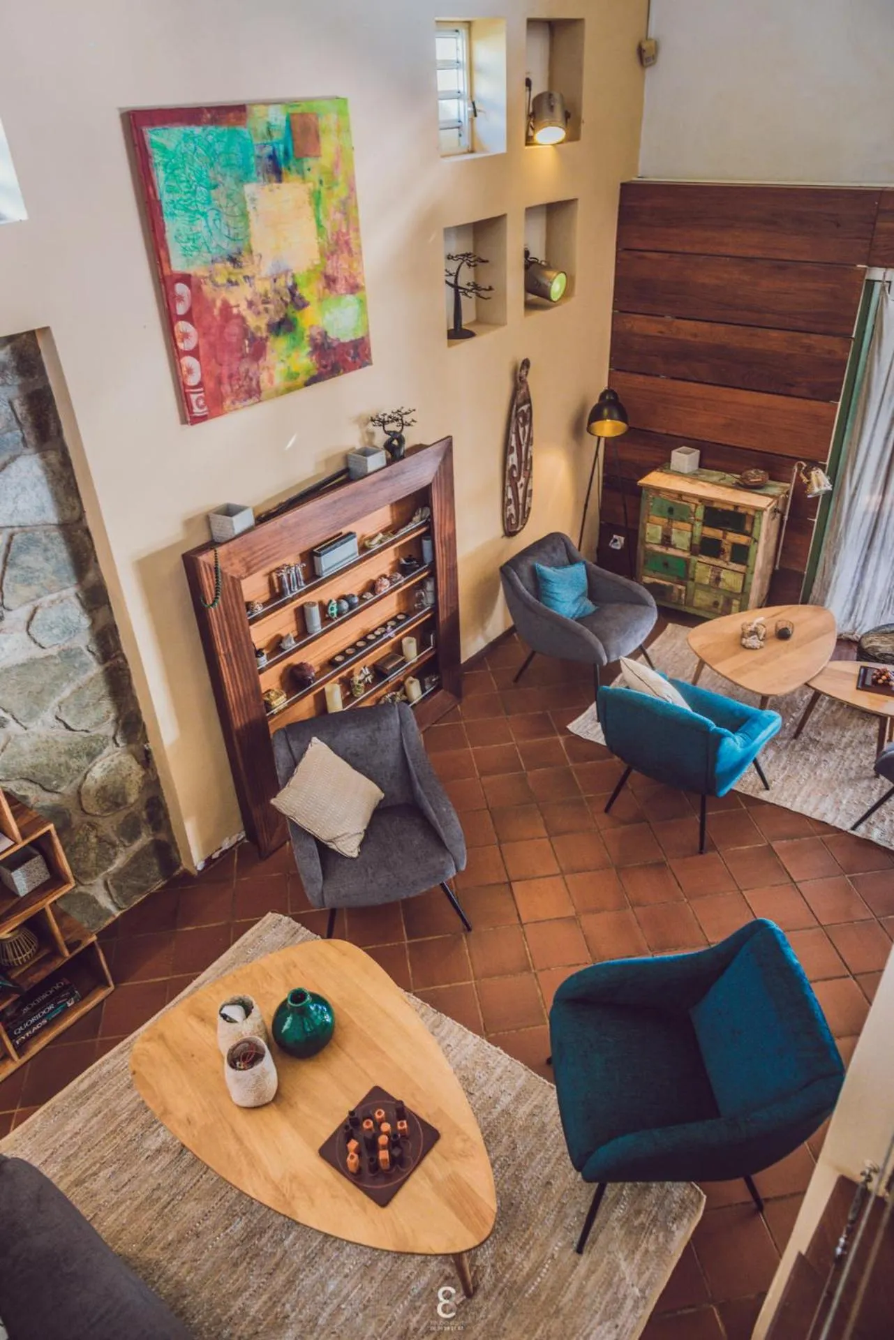 Communal lounge/ TV room in Villa d’ô