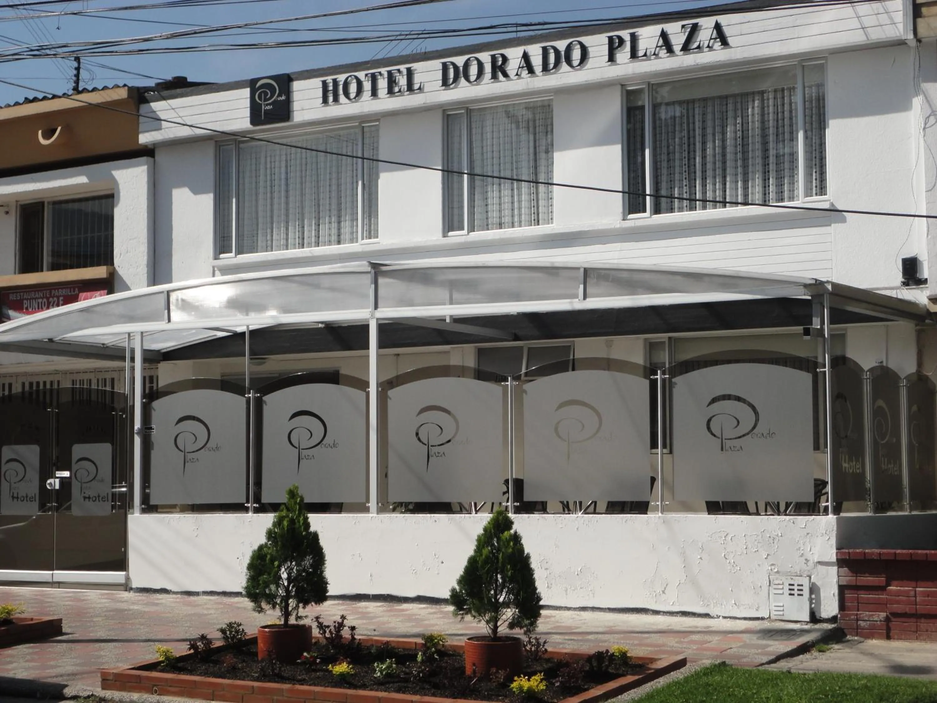 Facade/entrance in Hotel Dorado Plaza Bogota
