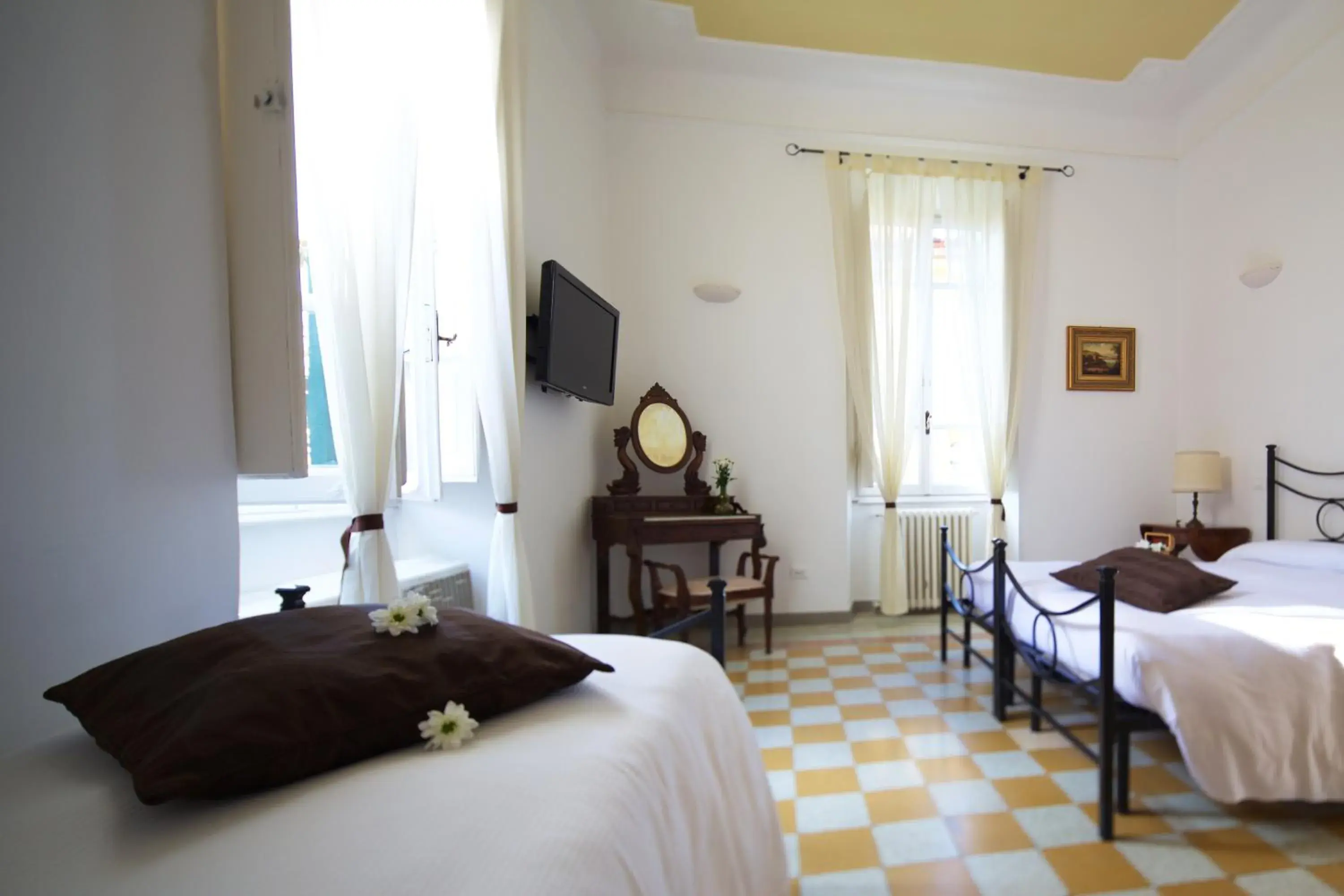 Triple Room with Private External Bathroom in Il Tempio di Morfeo Triple Room with Private External Bathroom in Il Tempio di Morfeo