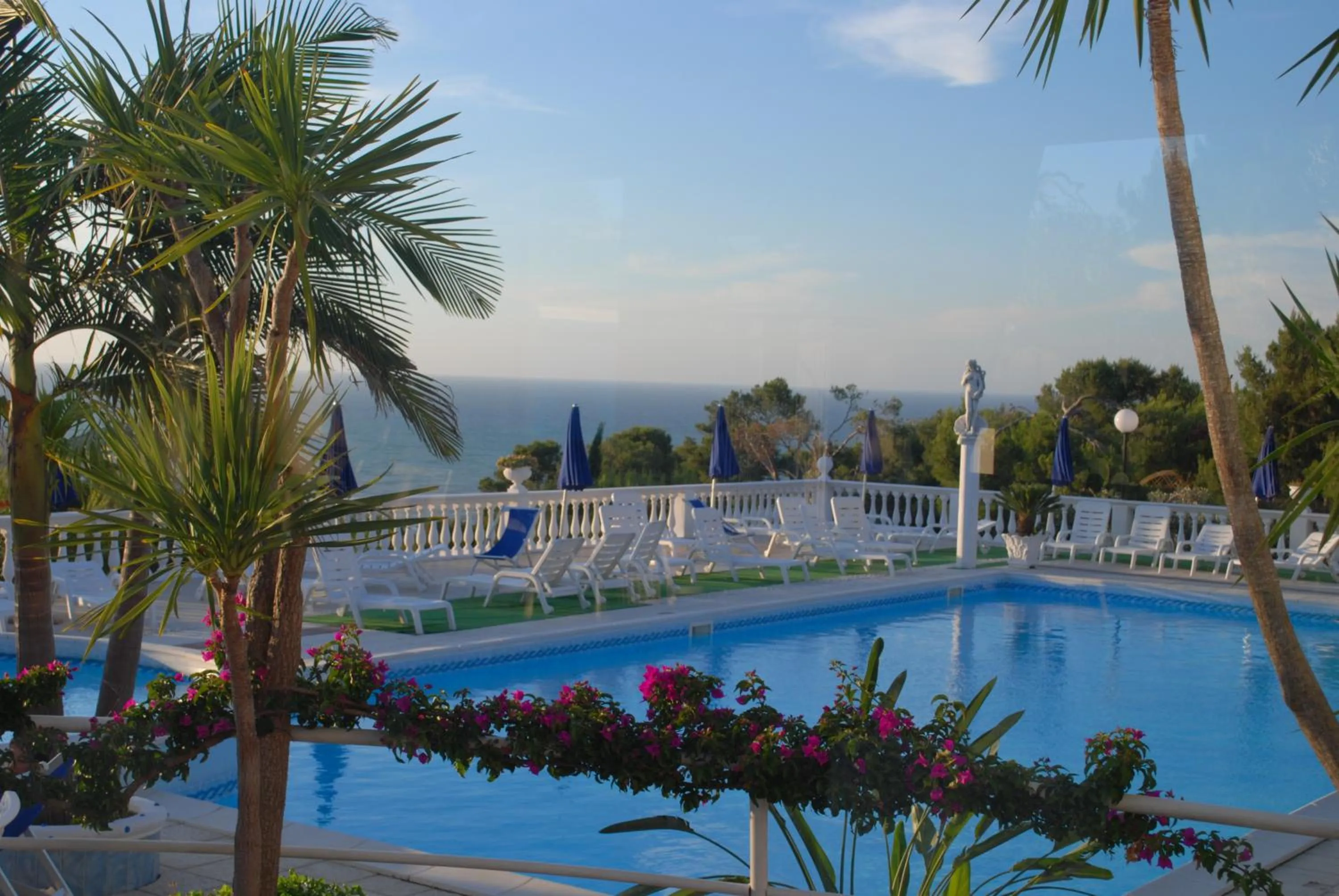 RESIDENCE EMARINE con SERVIZIO SPIAGGIA INCLUSO