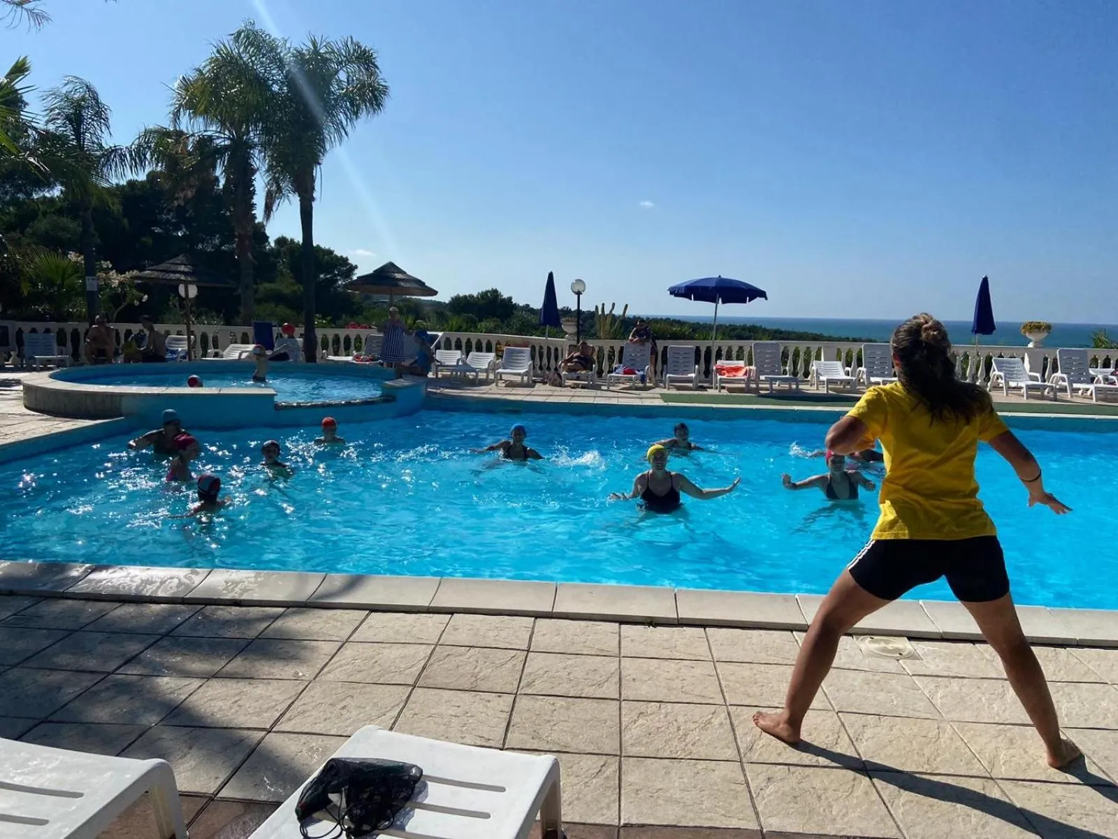 RESIDENCE EMARINE con SERVIZIO SPIAGGIA INCLUSO