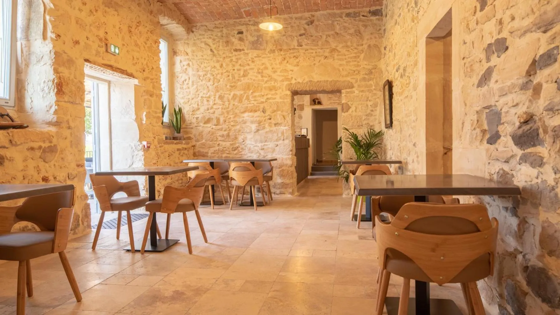 Lounge or bar in L'hôtel du Couvent