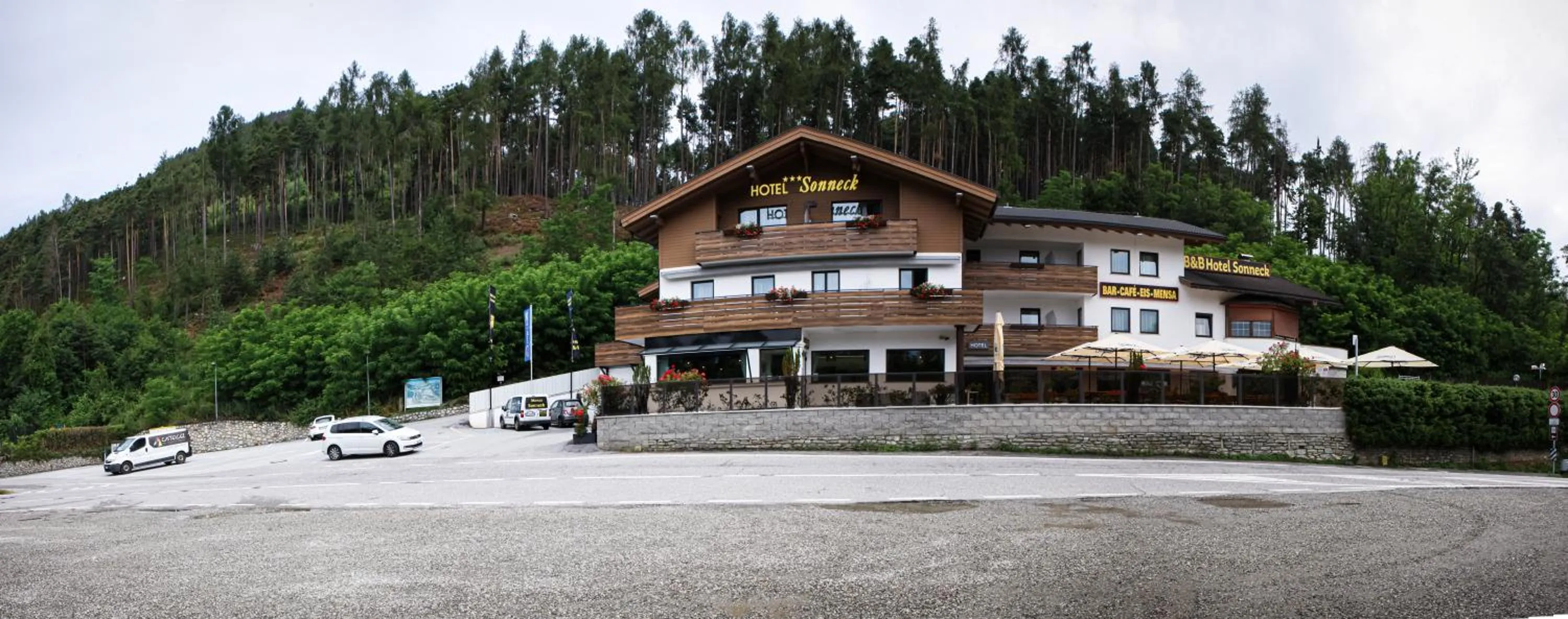 Property building in B&B Hotel Sonneck