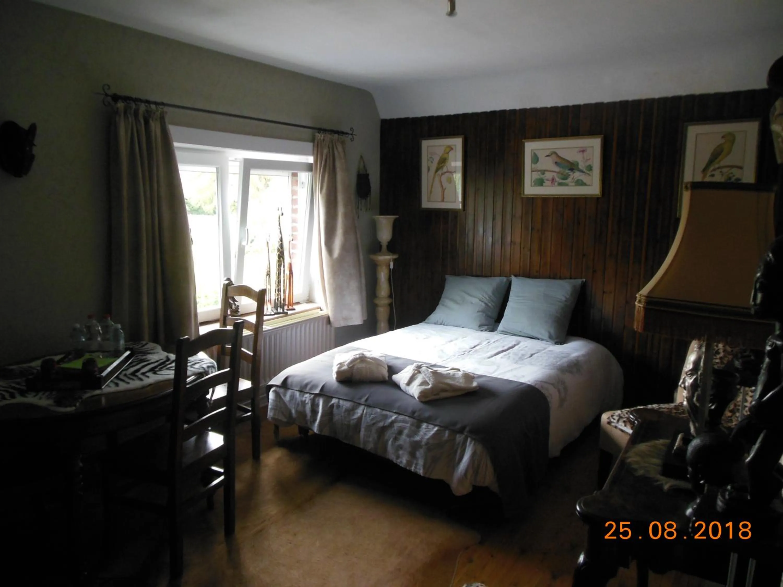 Bed in Au trou perdu