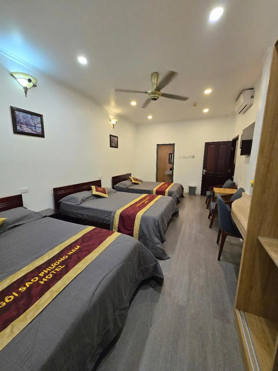 Bed in Ngoi Sao Phuong Nam Hotel