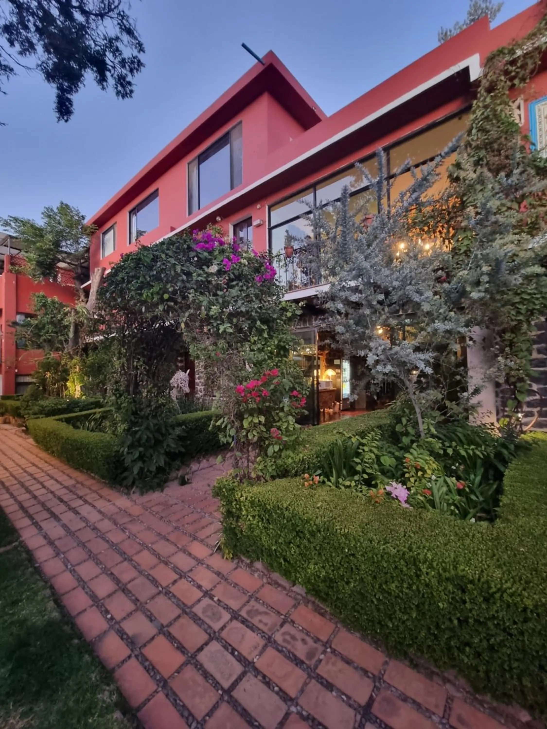 Property building in Hacienda de las Flores