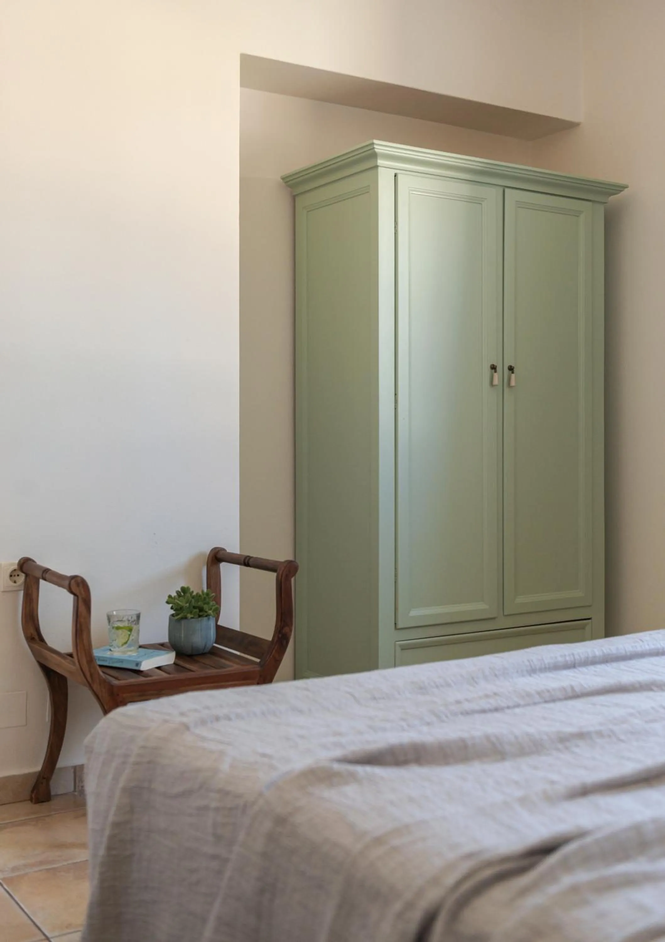 Bed in Erietta Aparthotel