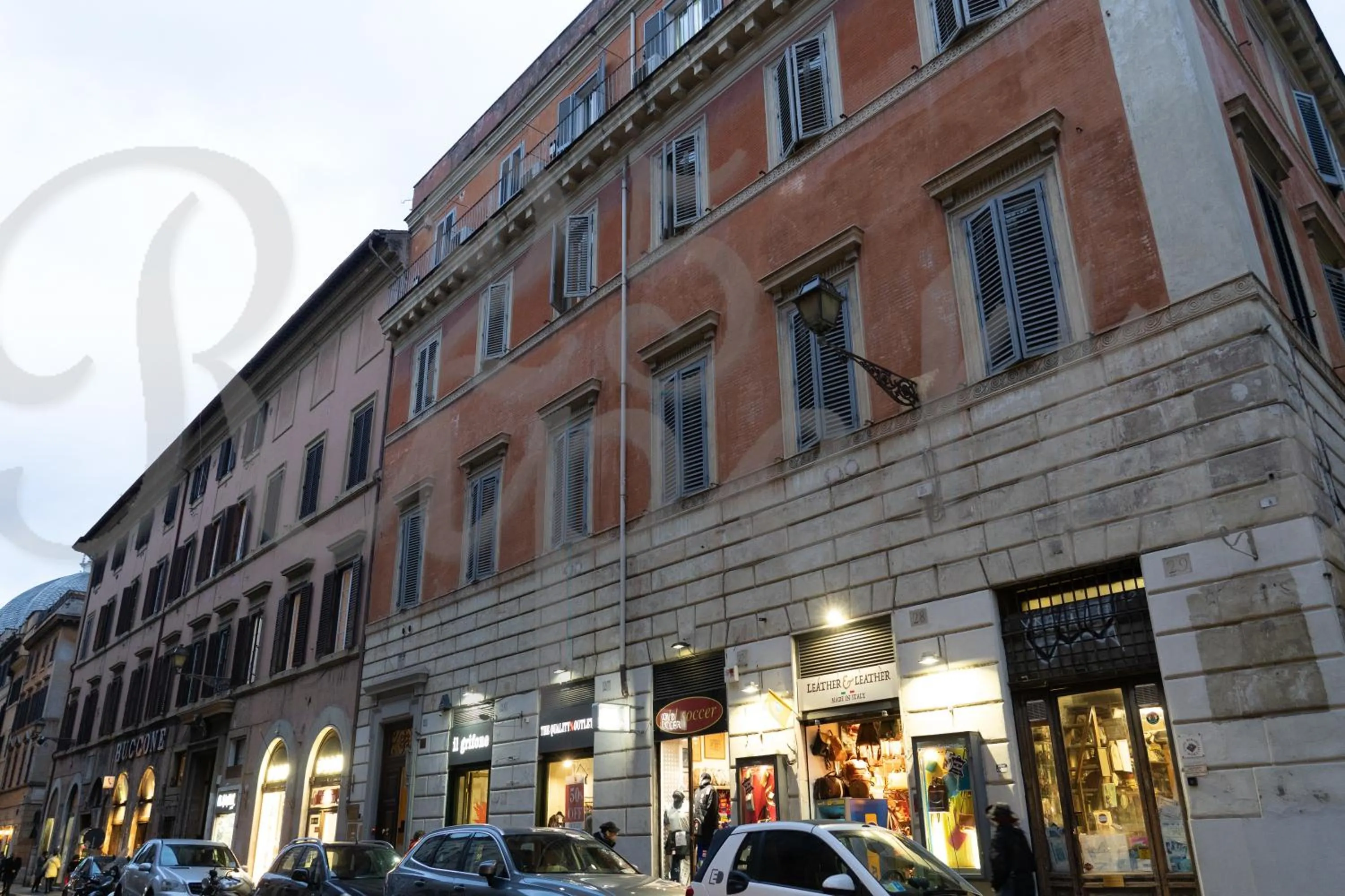 Property building in Ripetta 25 Prestige Rooms