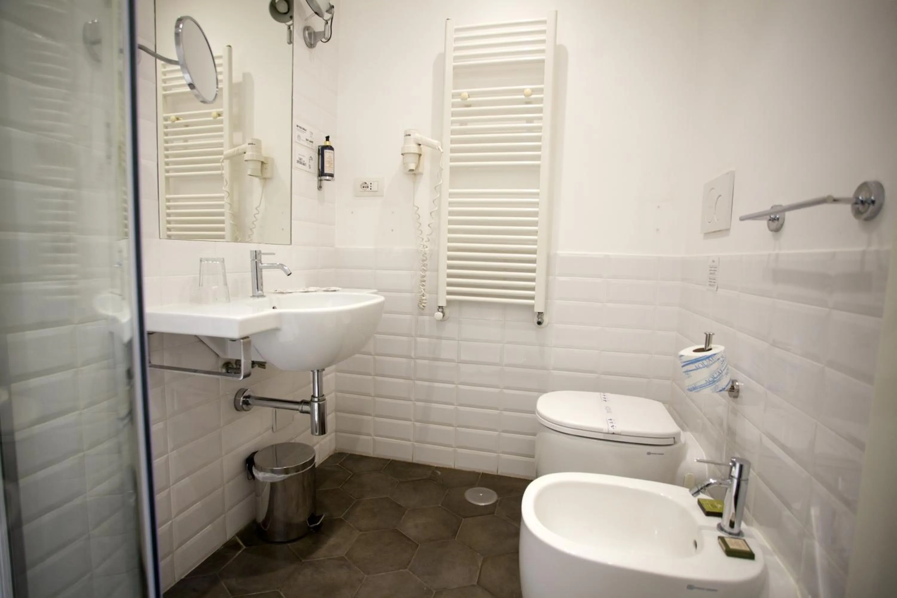 Shower in Ripetta 25 Prestige Rooms