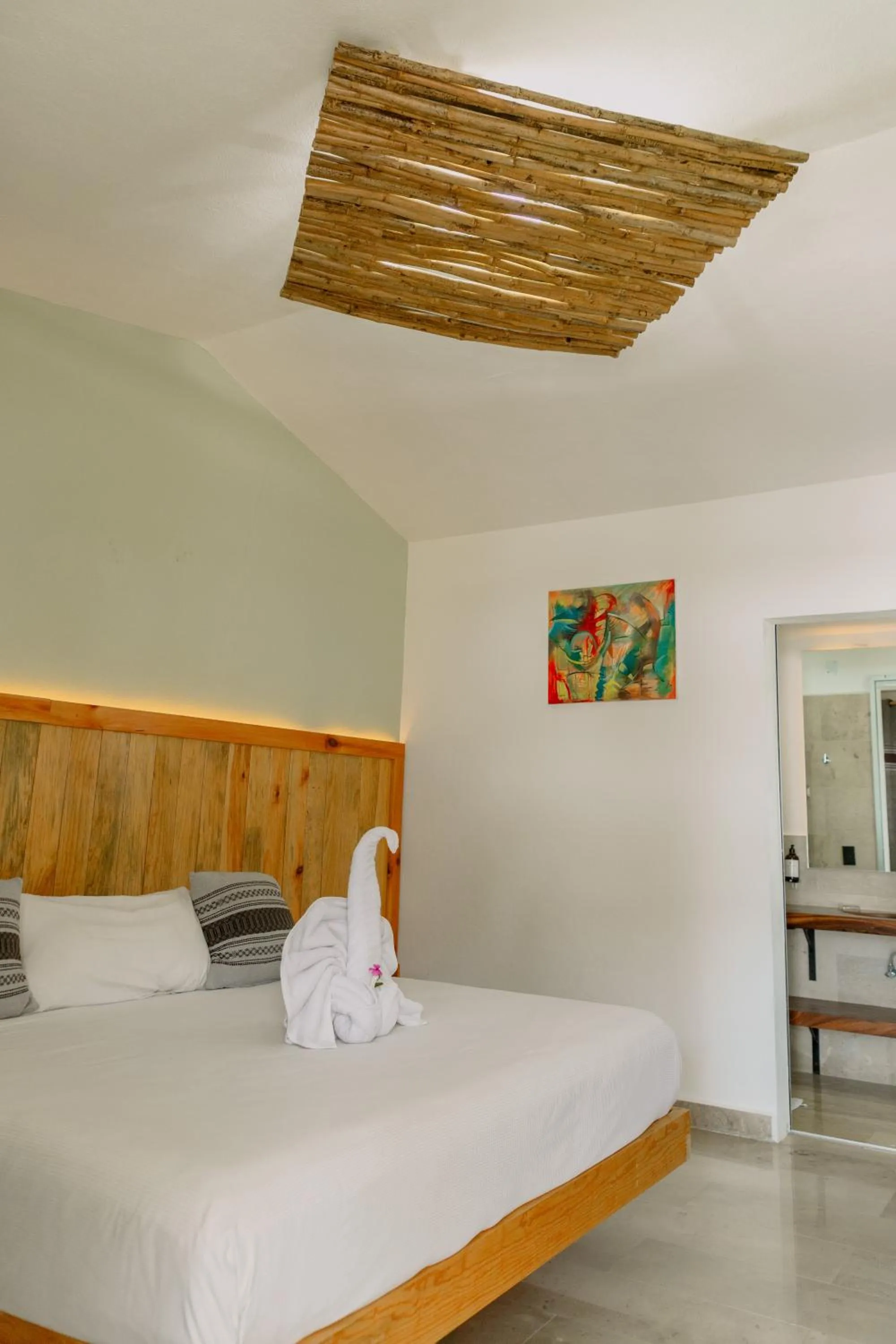 Photo of the whole room, Bed in Bungalows Zicatela