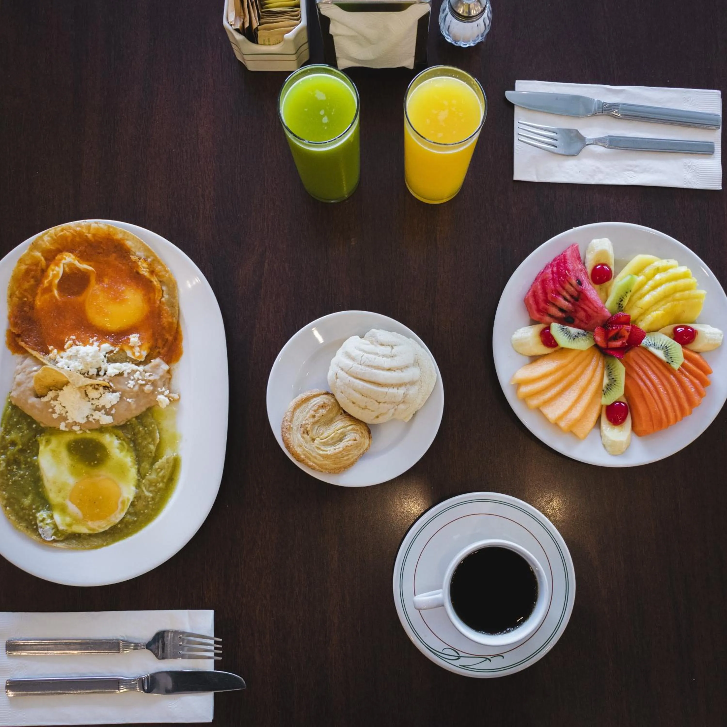 Breakfast in Hotel Mirabel