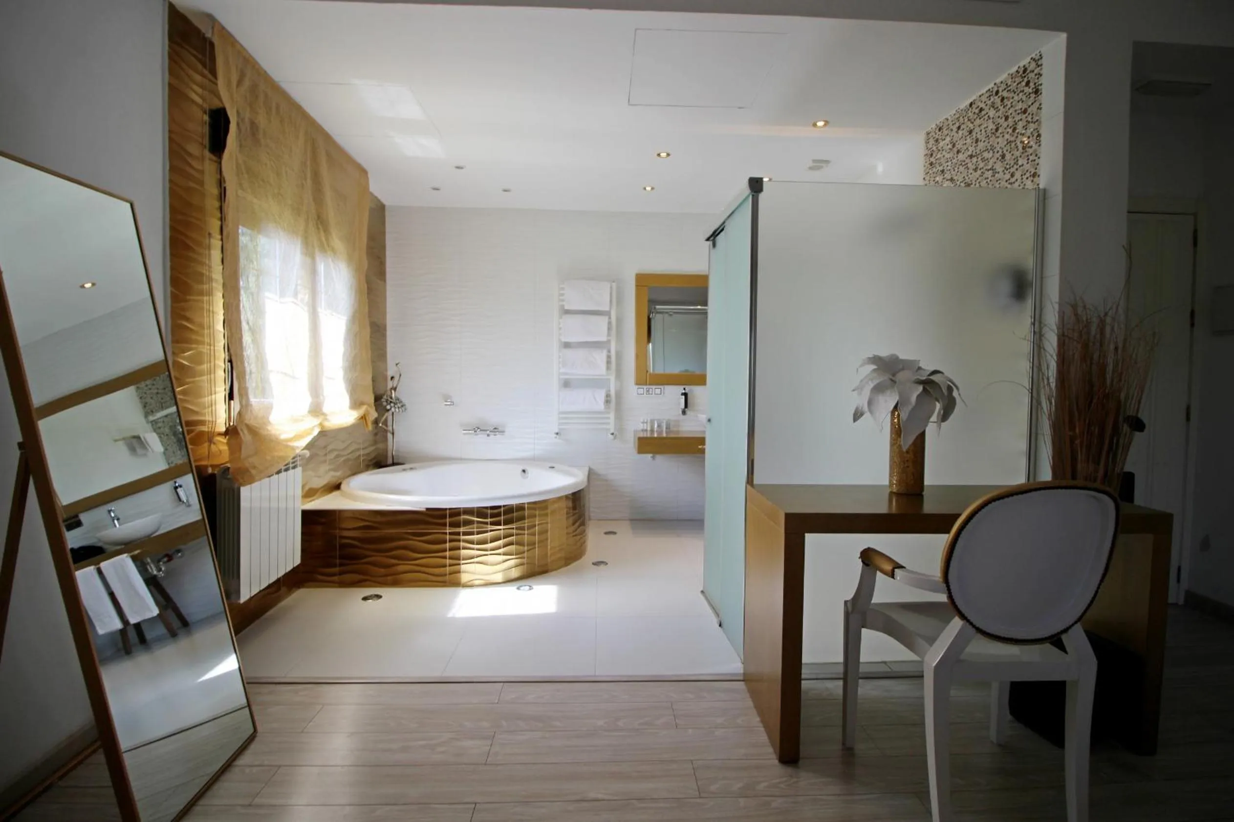 Bathroom, Bed in Villa Xarahiz