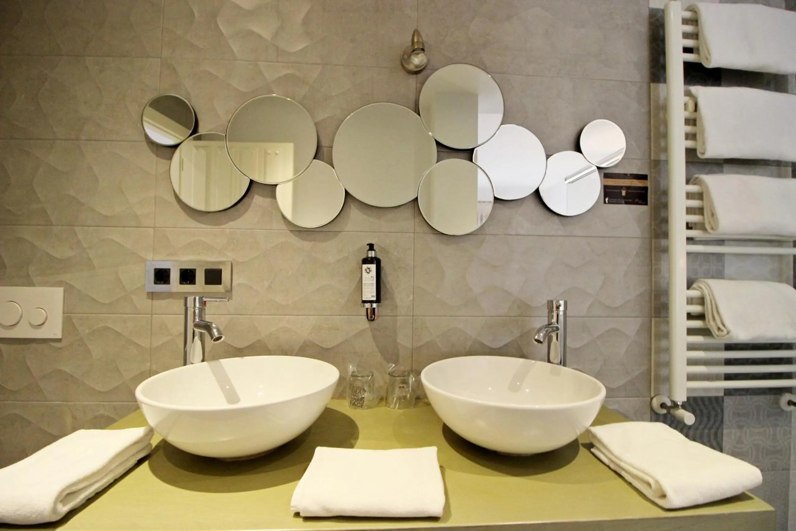 Bathroom in Villa Xarahiz