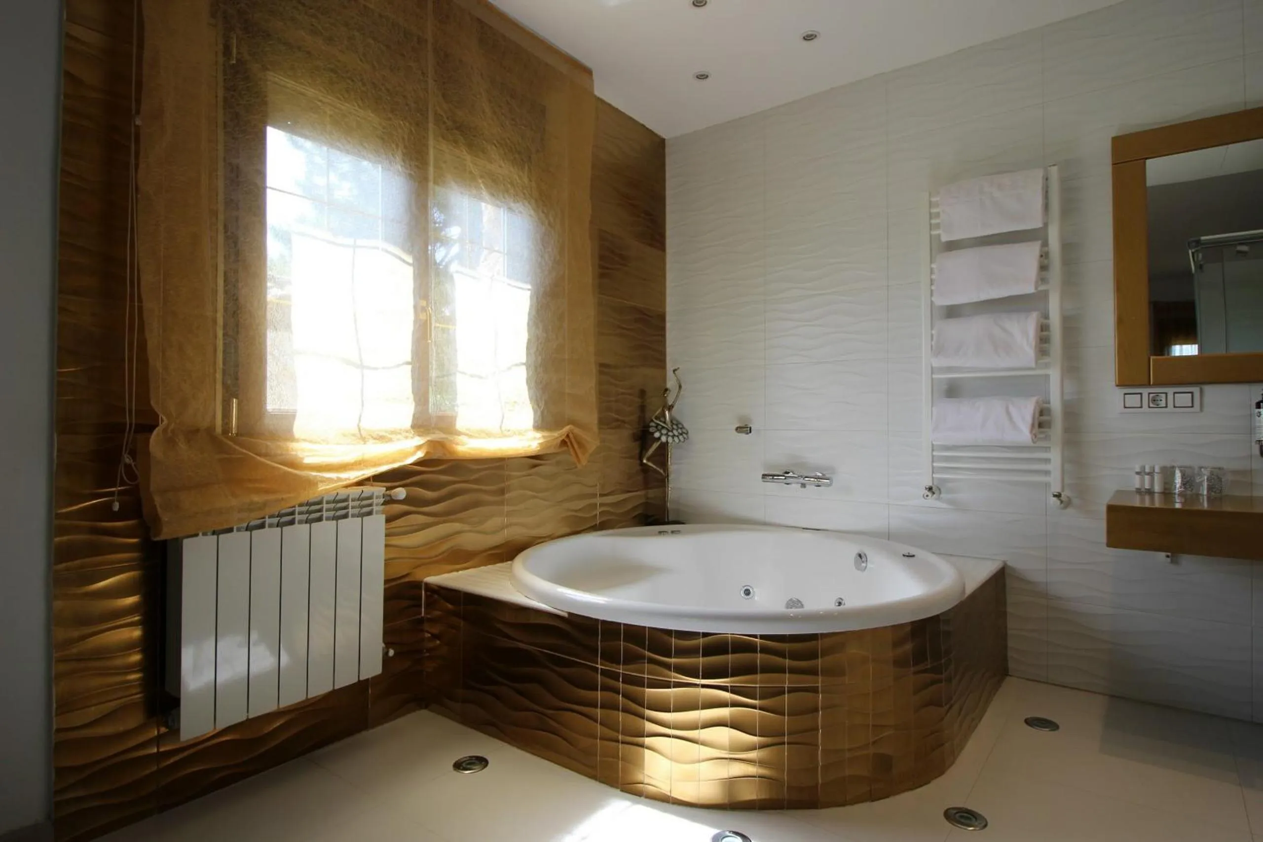 Bath in Villa Xarahiz