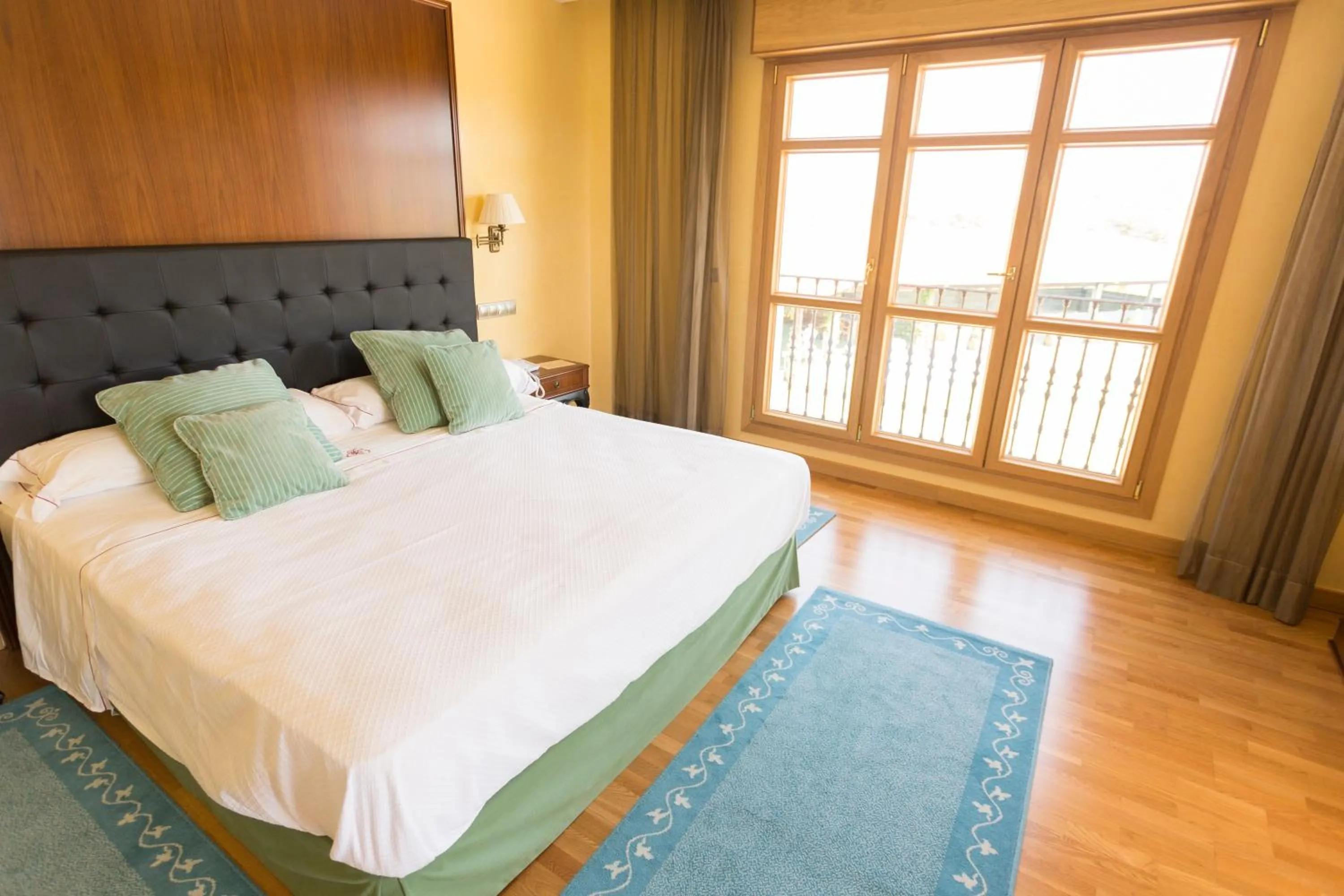 Bedroom, Bed in Hotel Torremilanos