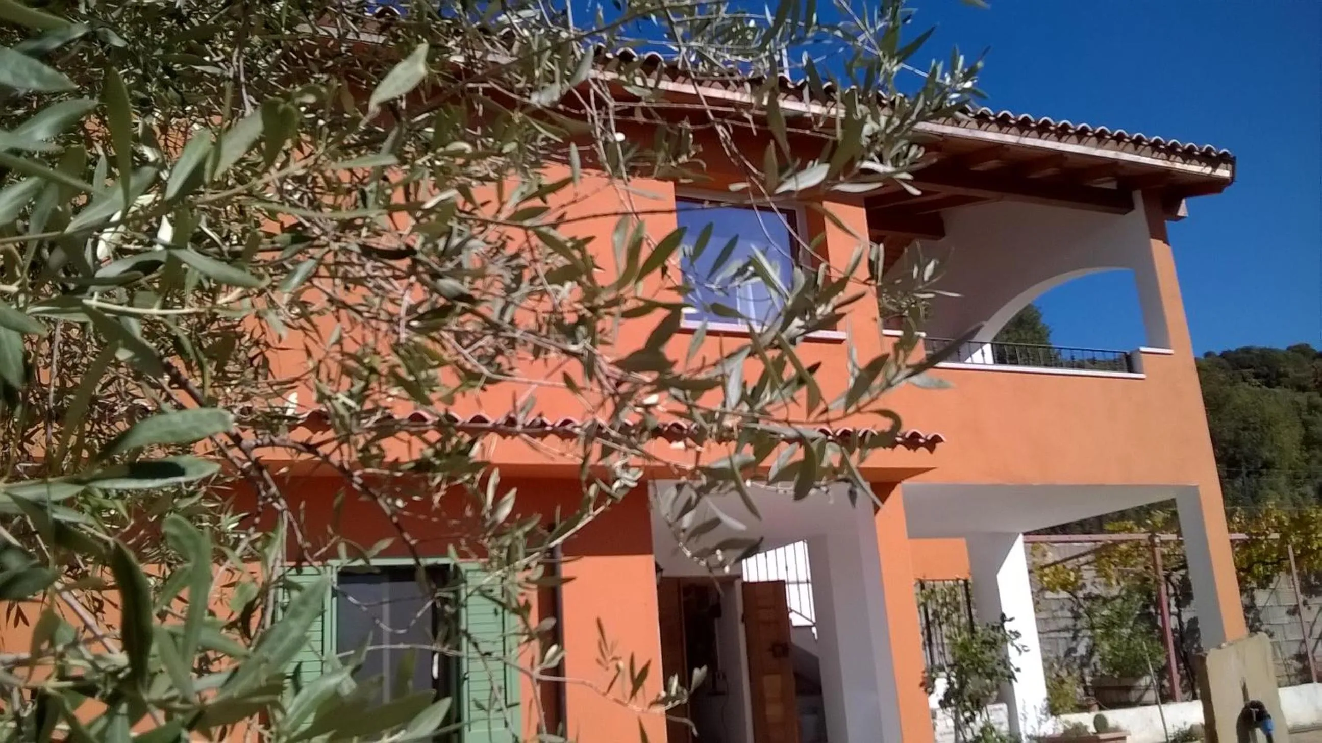 Property building in B&B PIBITZOI