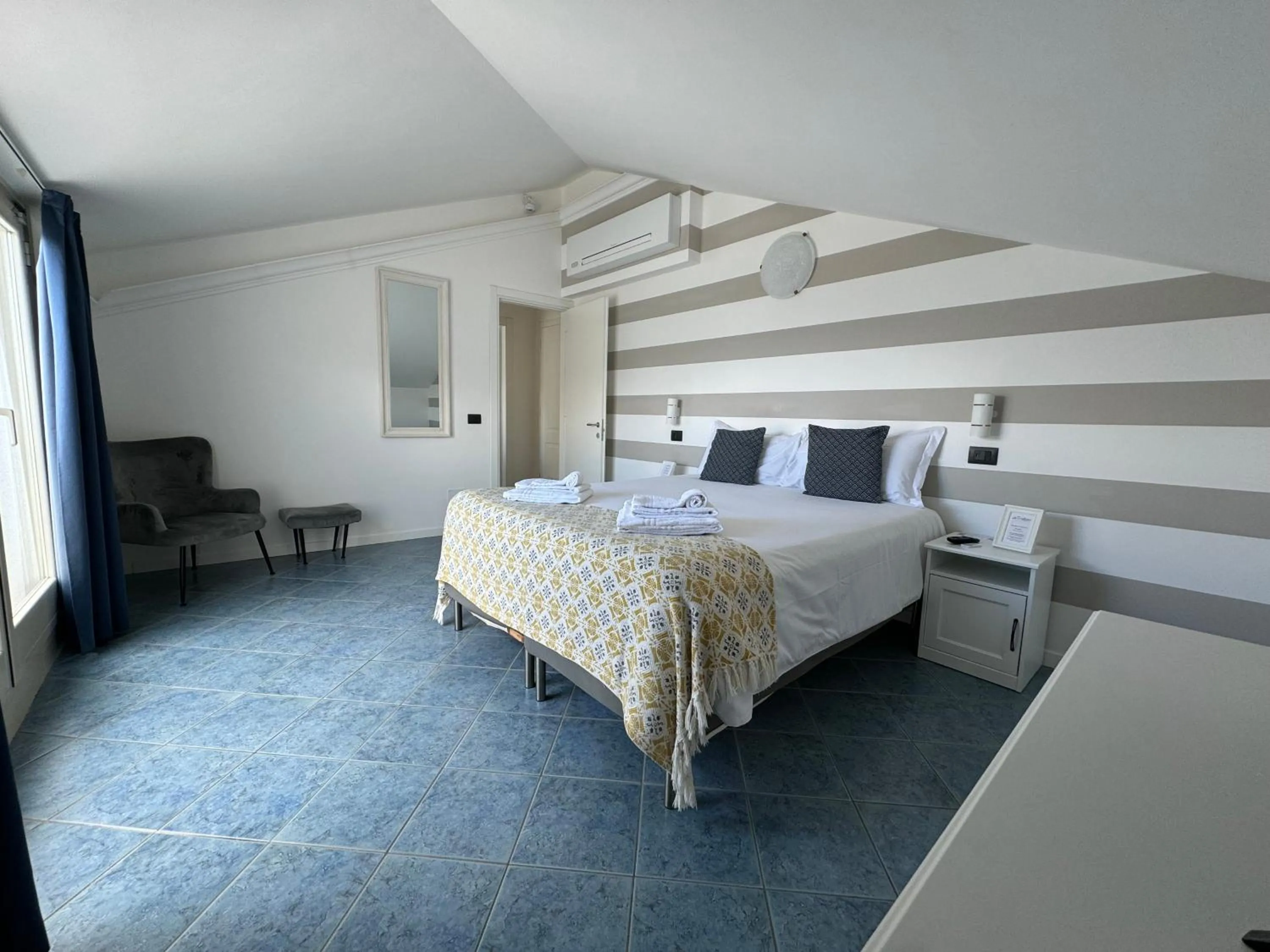 Photo of the whole room, Bed in Hotel La Fontana