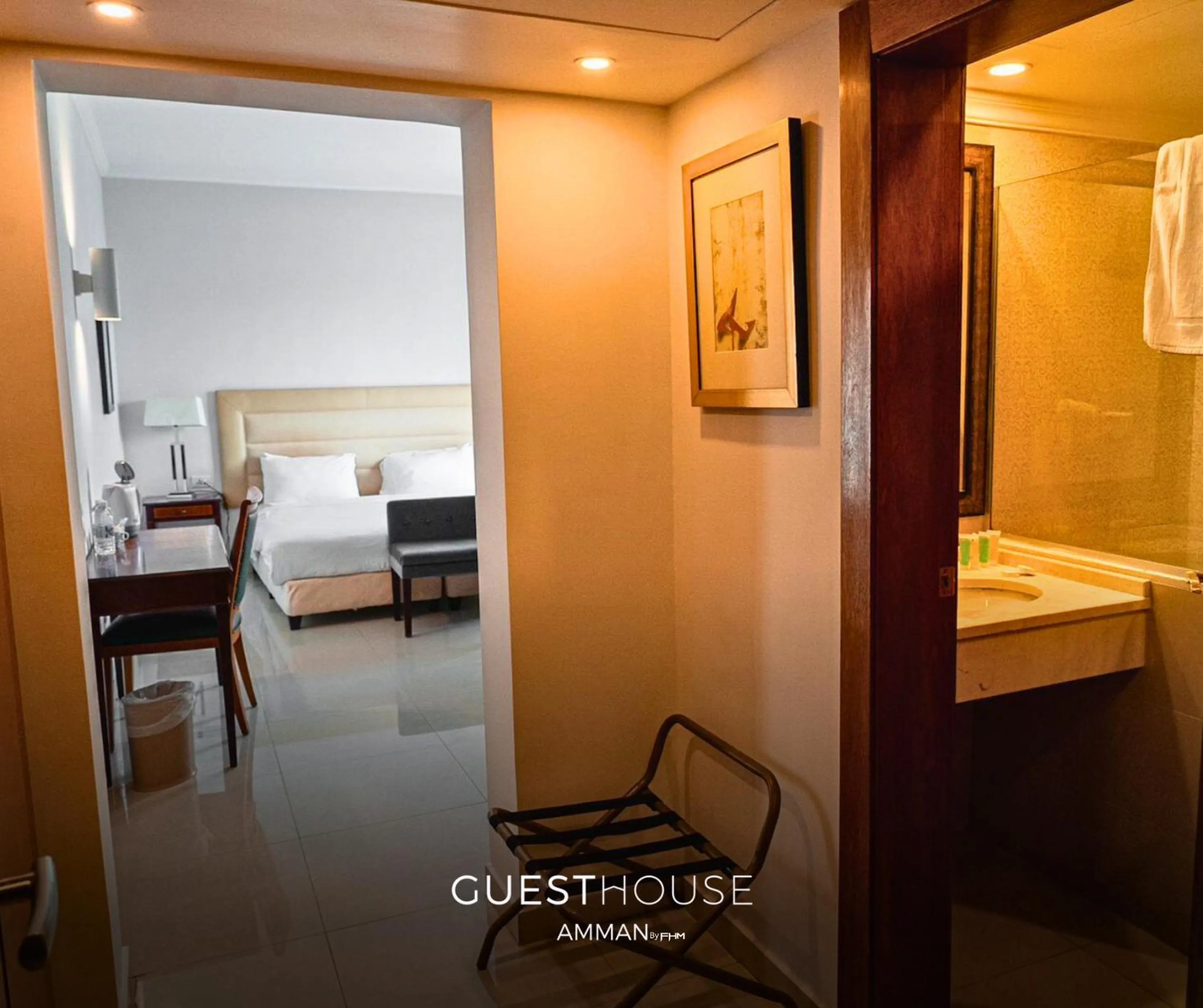 Bedroom, Bed in Guest House Hotel Amman by FHM